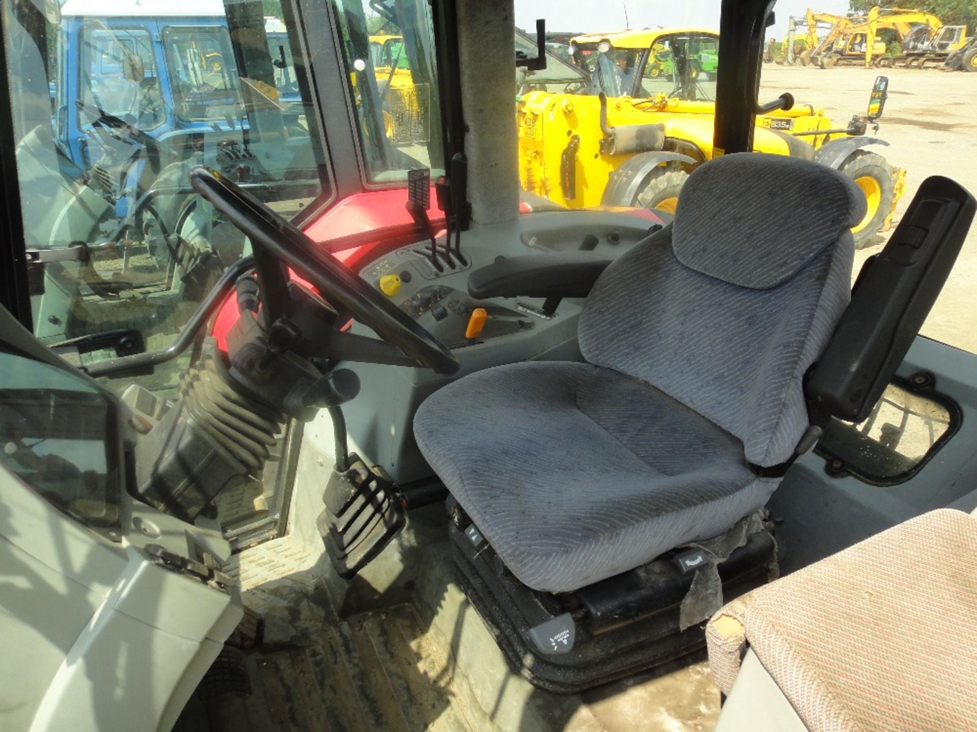 1999 Massey Ferguson 6180 Dynashift Tractor. Reg.No. T32 JHH. Ser.No. G258013 - Image 7 of 9