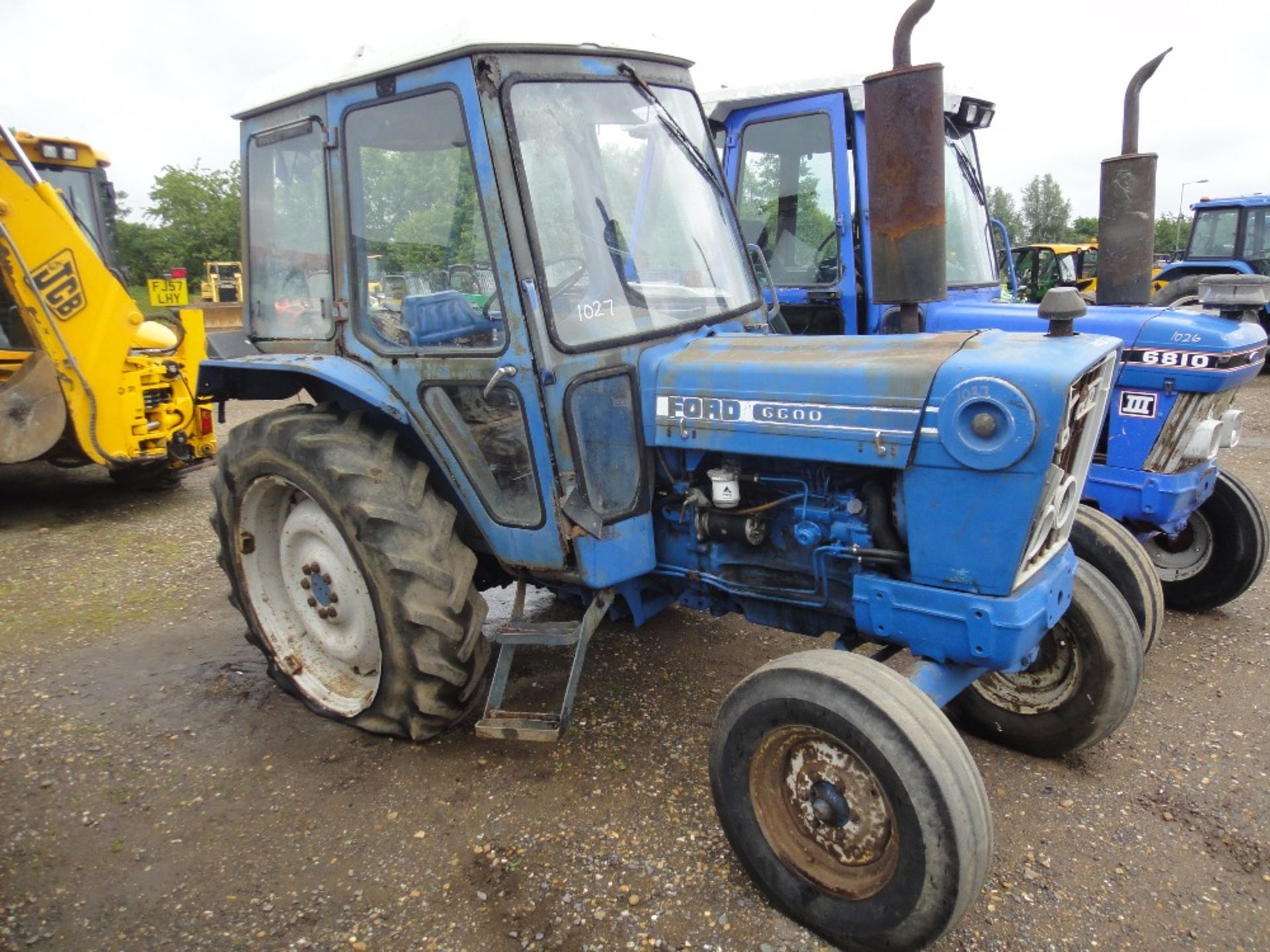 Ford 6600 Tractor Ser.No. B988267 - Image 3 of 9