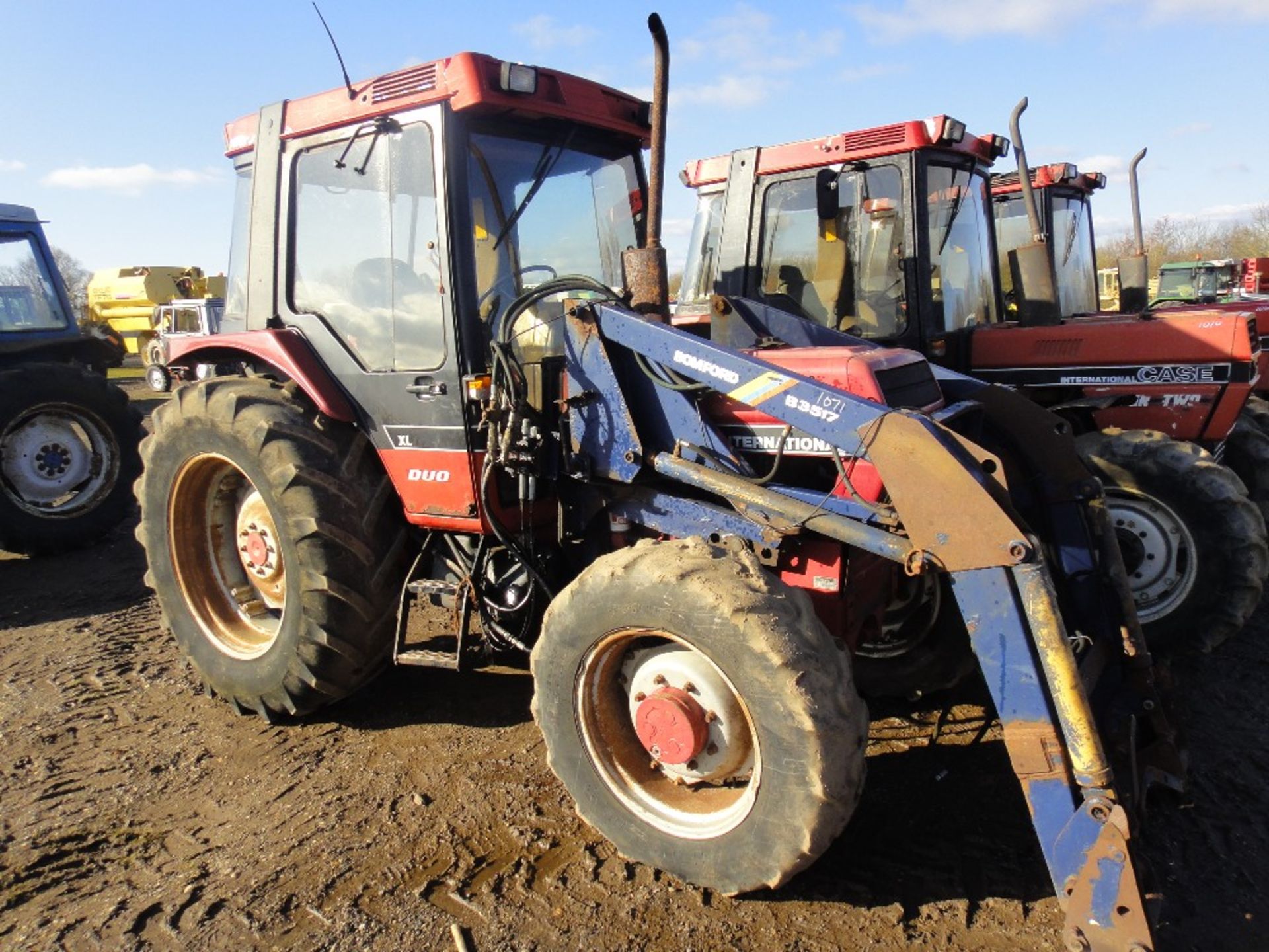 Case International 895XL 4wd Duo Tractor With Bomford Loader, 16.9x34 Tyres Reg No K290 HVJ Ser No - Image 3 of 9