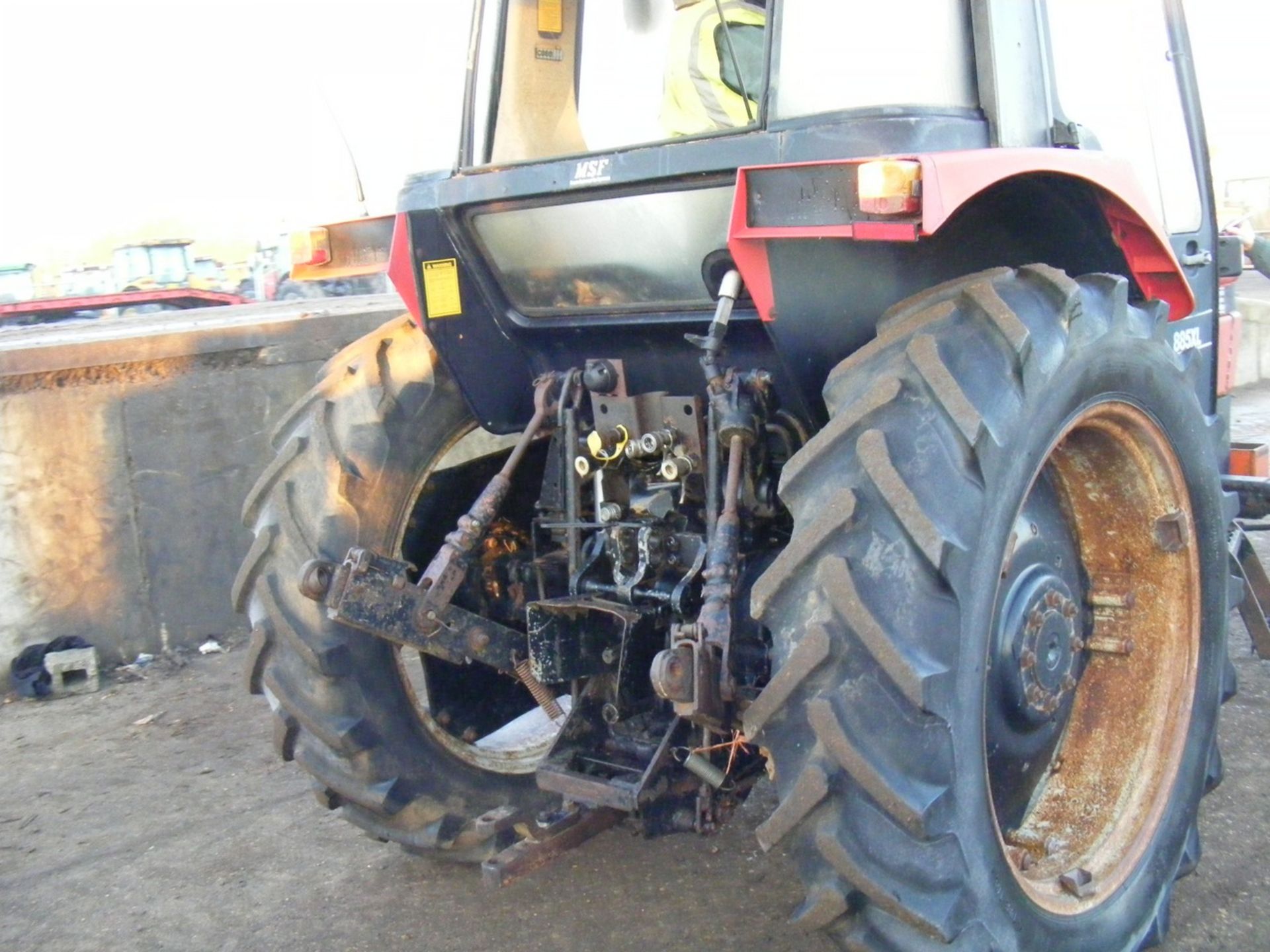 Case 885 XL 4x2 Tractor