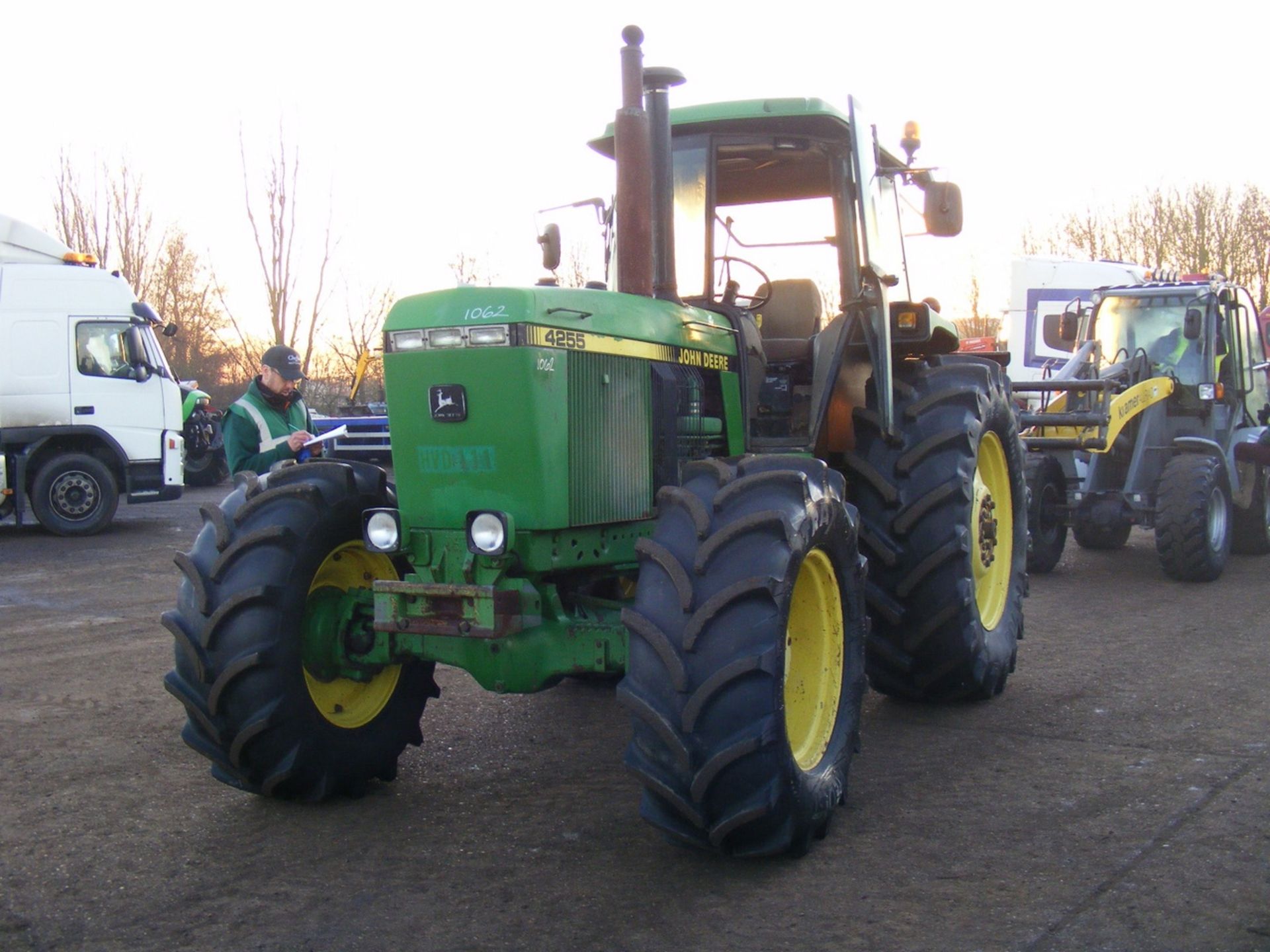 John Deere 4255 Tractor 580/70  R38 & 480/70 R28 Tyres. 8390 Hrs. Serial No. RW4255E003808 - Image 3 of 3