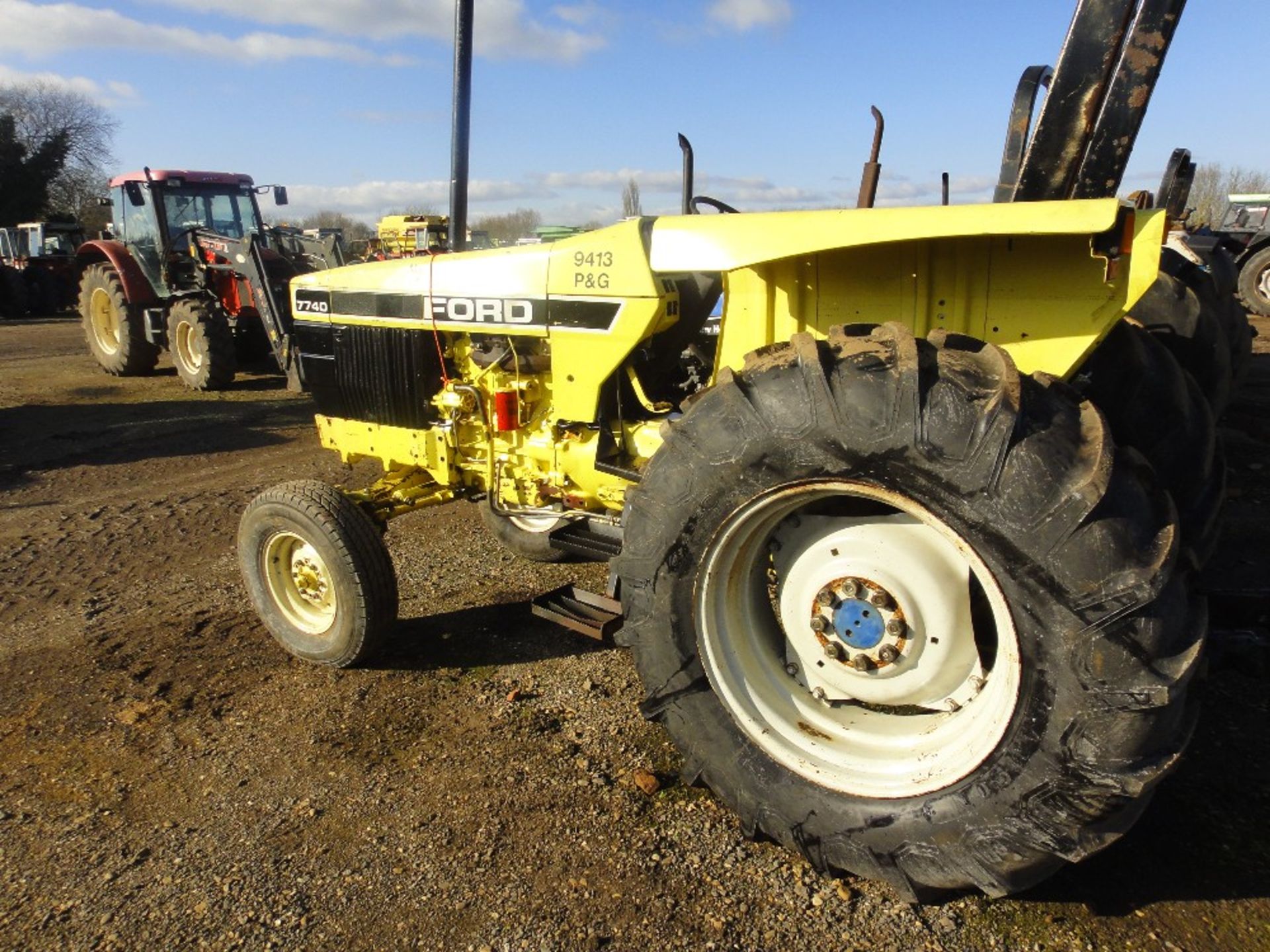 New Holland 7740 S 2wd Tractor with Manual Gearbox Ser No BD09598 - Image 6 of 12