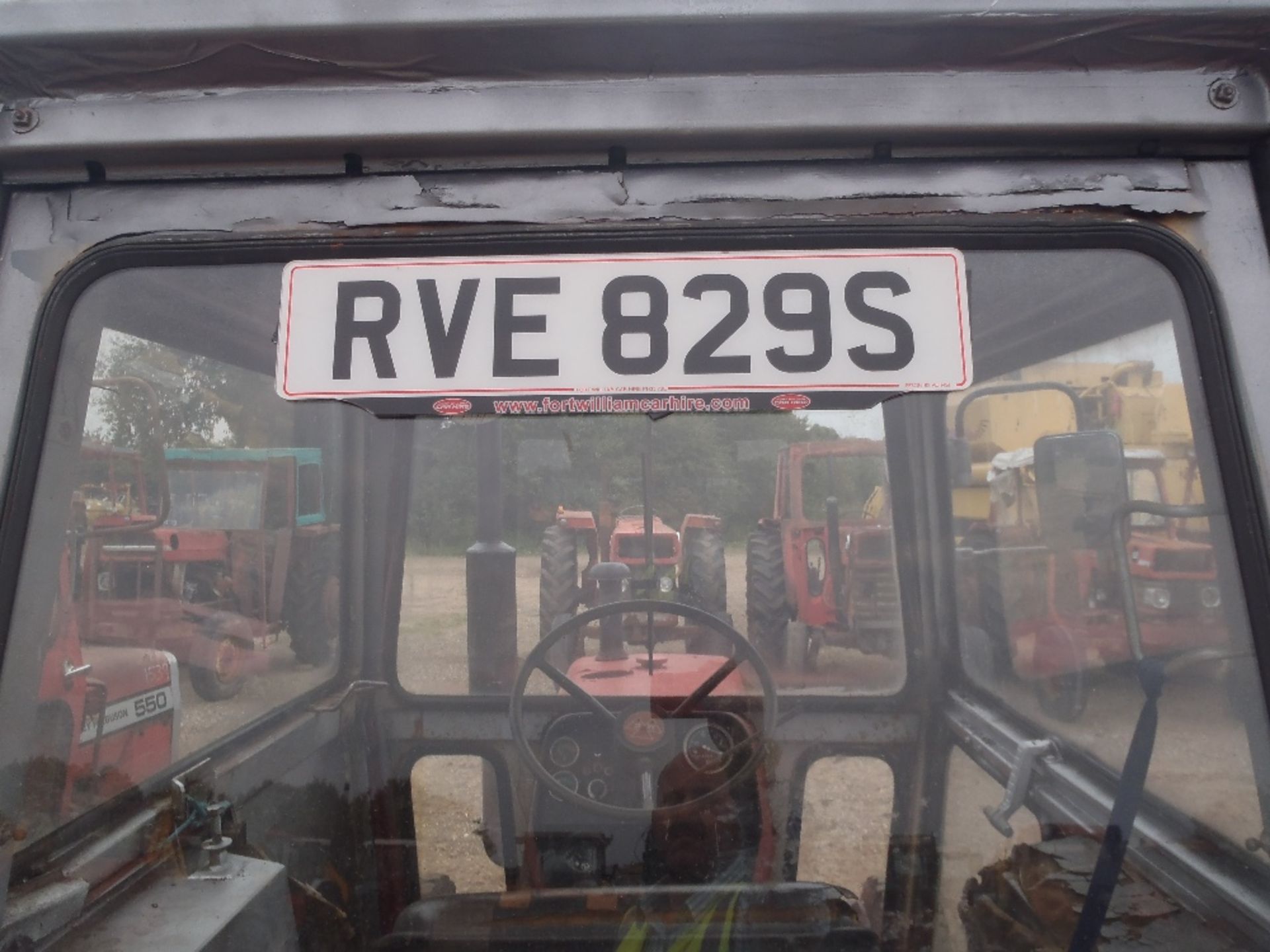 Massey Ferguson 550 2wd Tractor Reg No RVE 829S. Ser No 616529 - Image 6 of 9