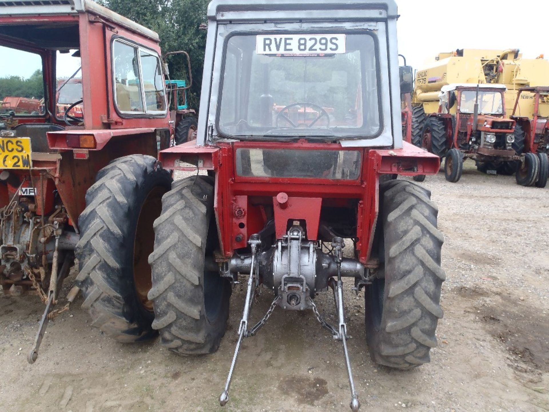 Massey Ferguson 550 2wd Tractor Reg No RVE 829S. Ser No 616529 - Image 4 of 9