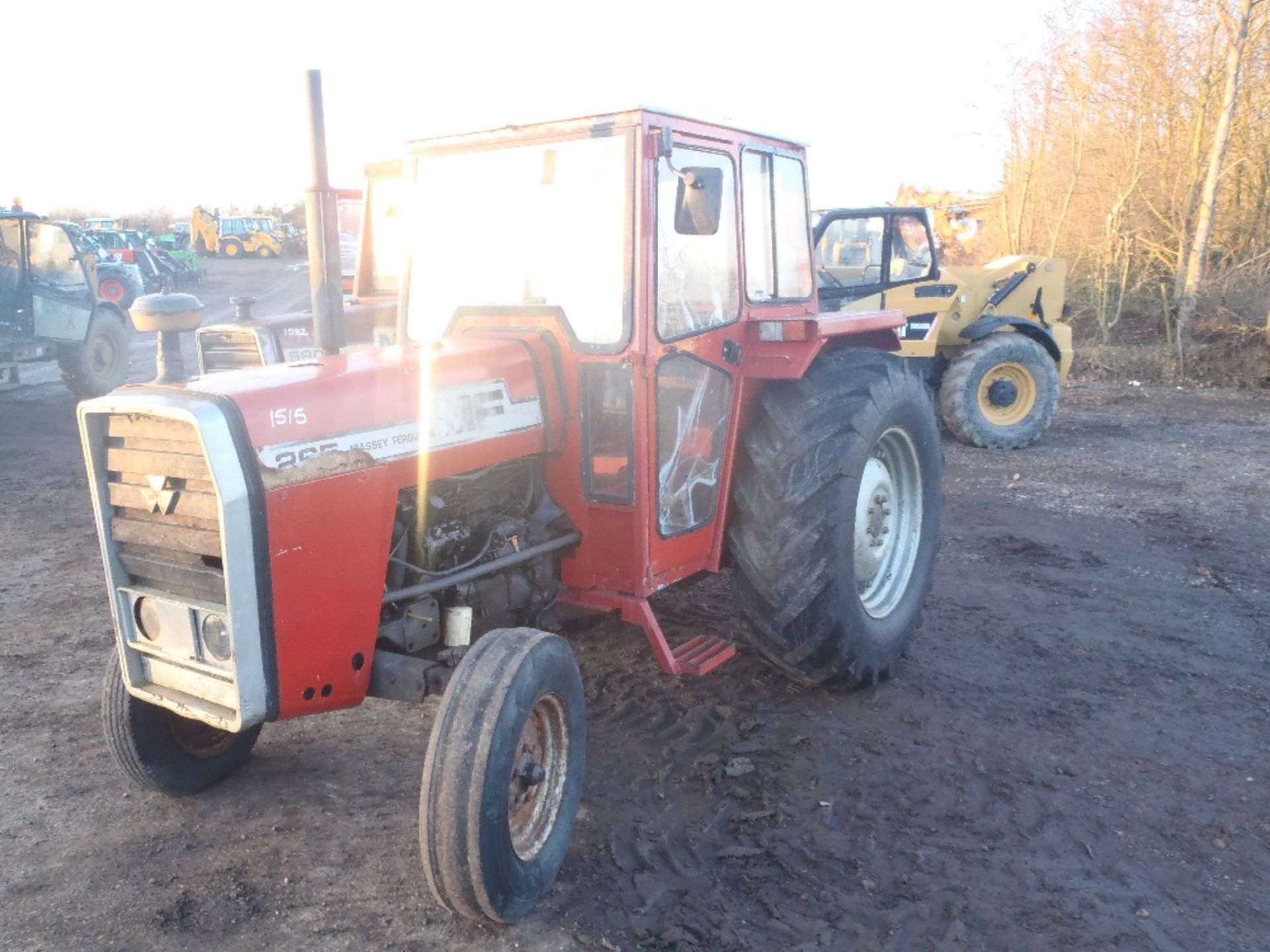 Massey Ferguson 265 8 Speed Tractor - Image 3 of 4