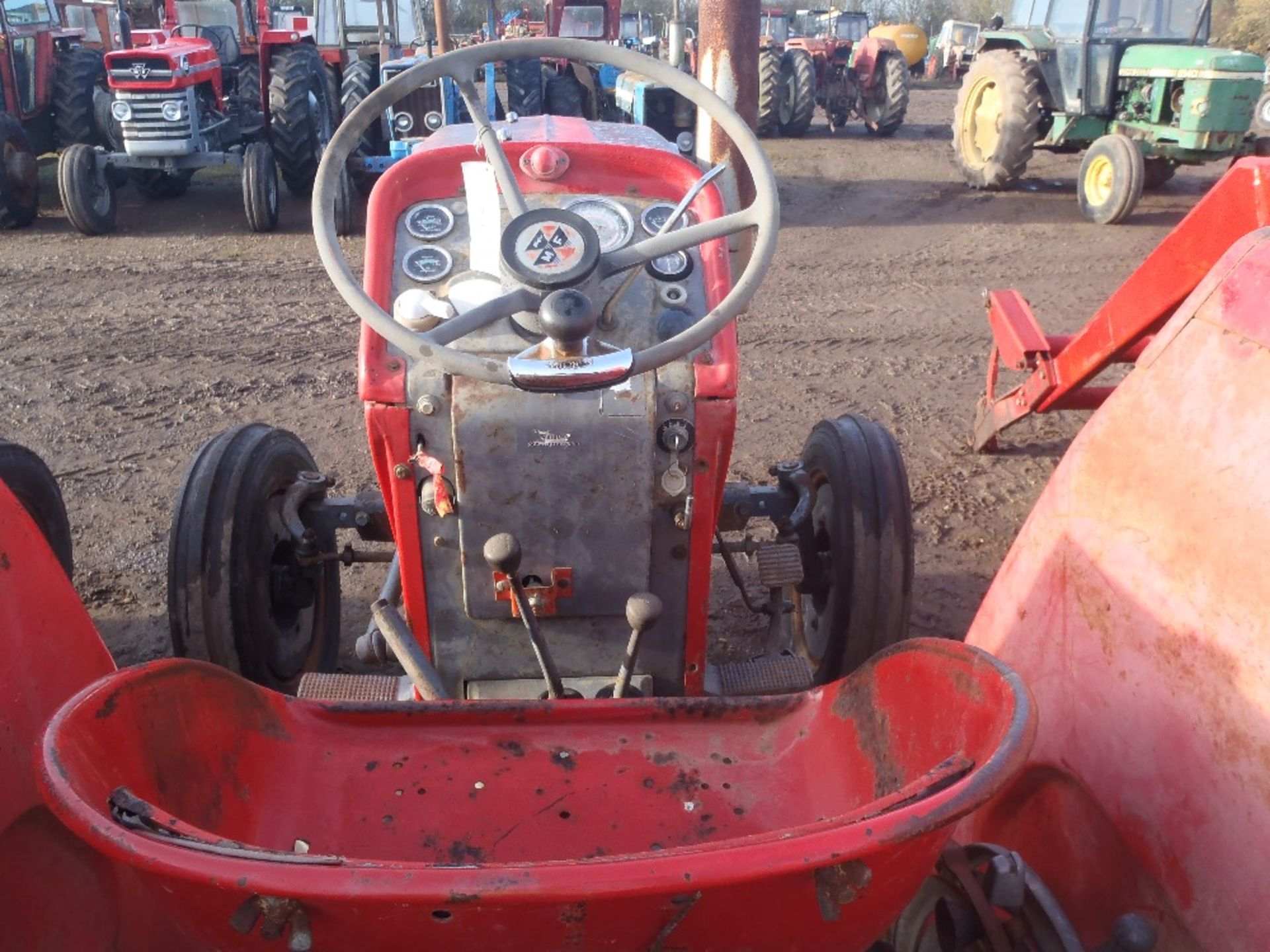 Massey Ferguson 165 Tractor 4311 Hrs. Serial No. 128248 - Image 6 of 10