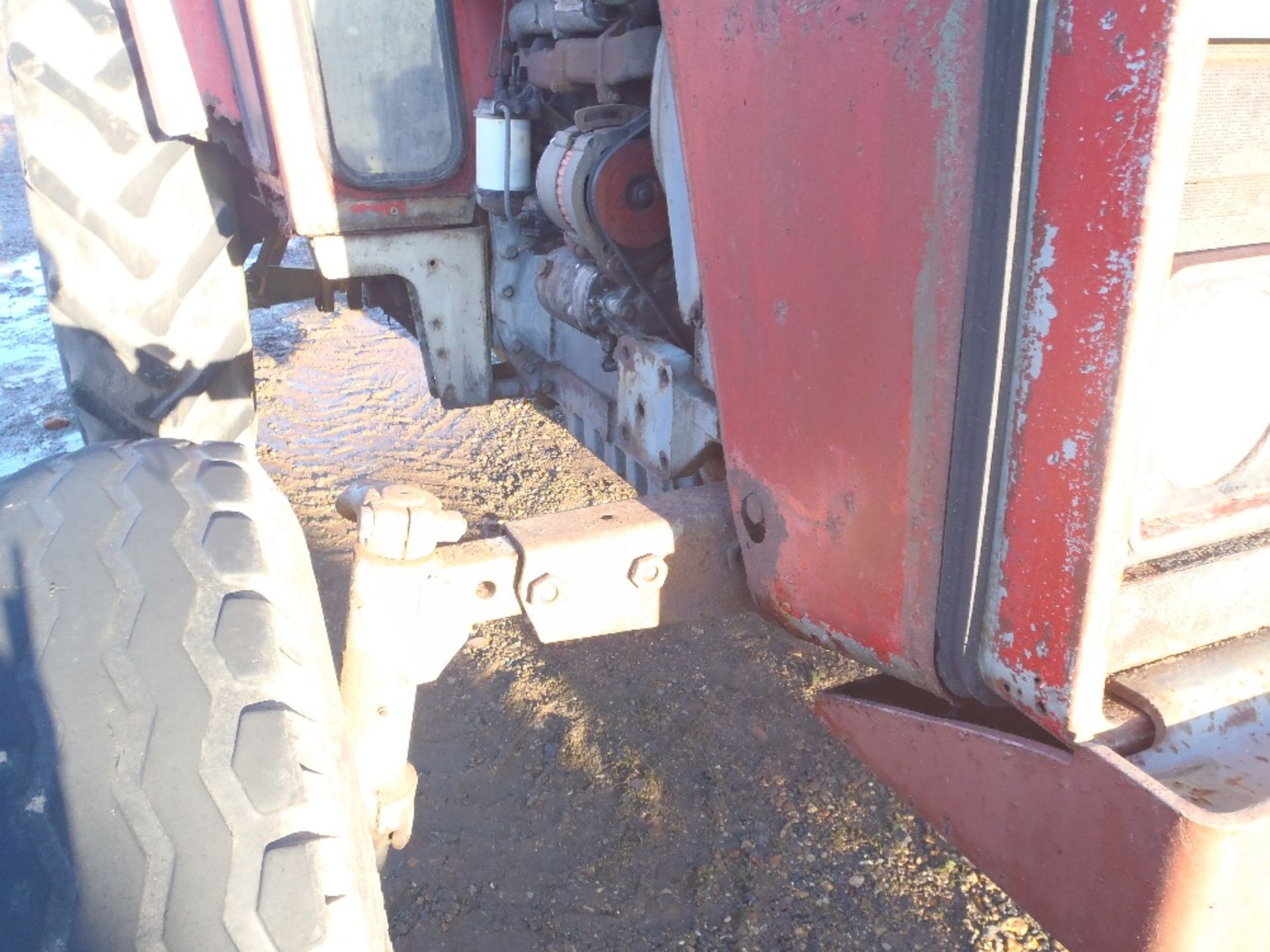 Massey Ferguson 590 2wd Tractor Reg No KJS 124R Ser No  375200 - Image 8 of 10