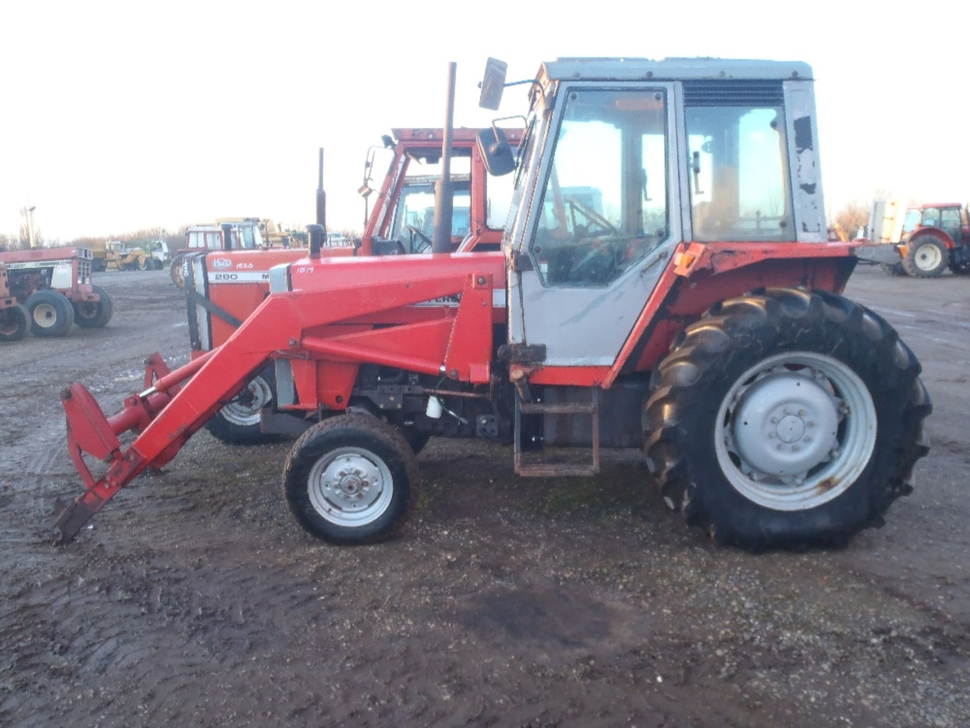 Massey Ferguson 675 Tractor with Loader. No V5. Reg.No. B916 FJS Ser No T181013