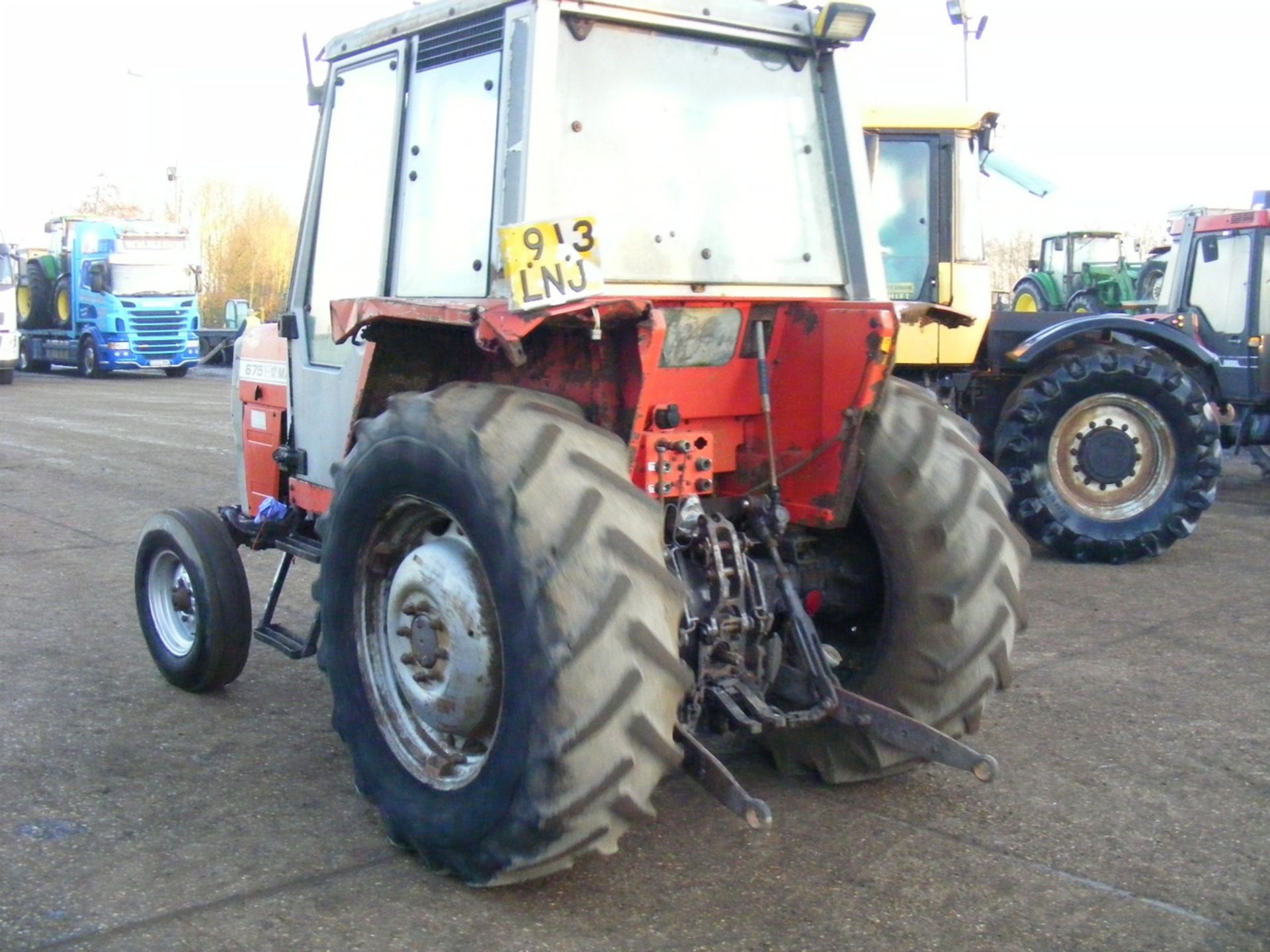 Massey Ferguson 675 Tractor with Standard Gearbox