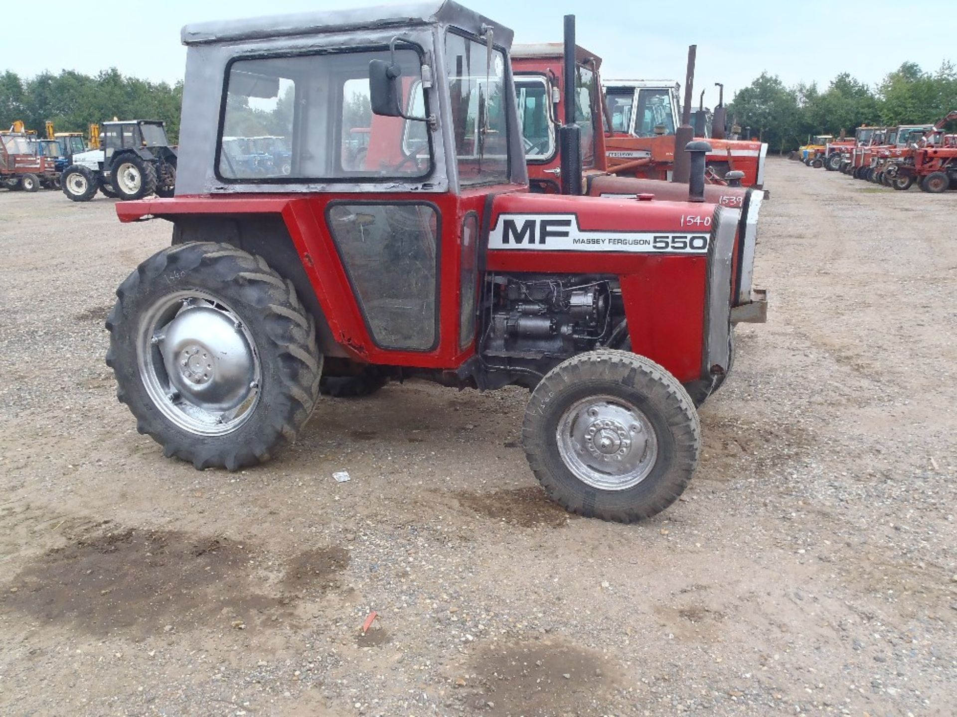 Massey Ferguson 550 2wd Tractor Reg No RVE 829S. Ser No 616529 - Image 3 of 9