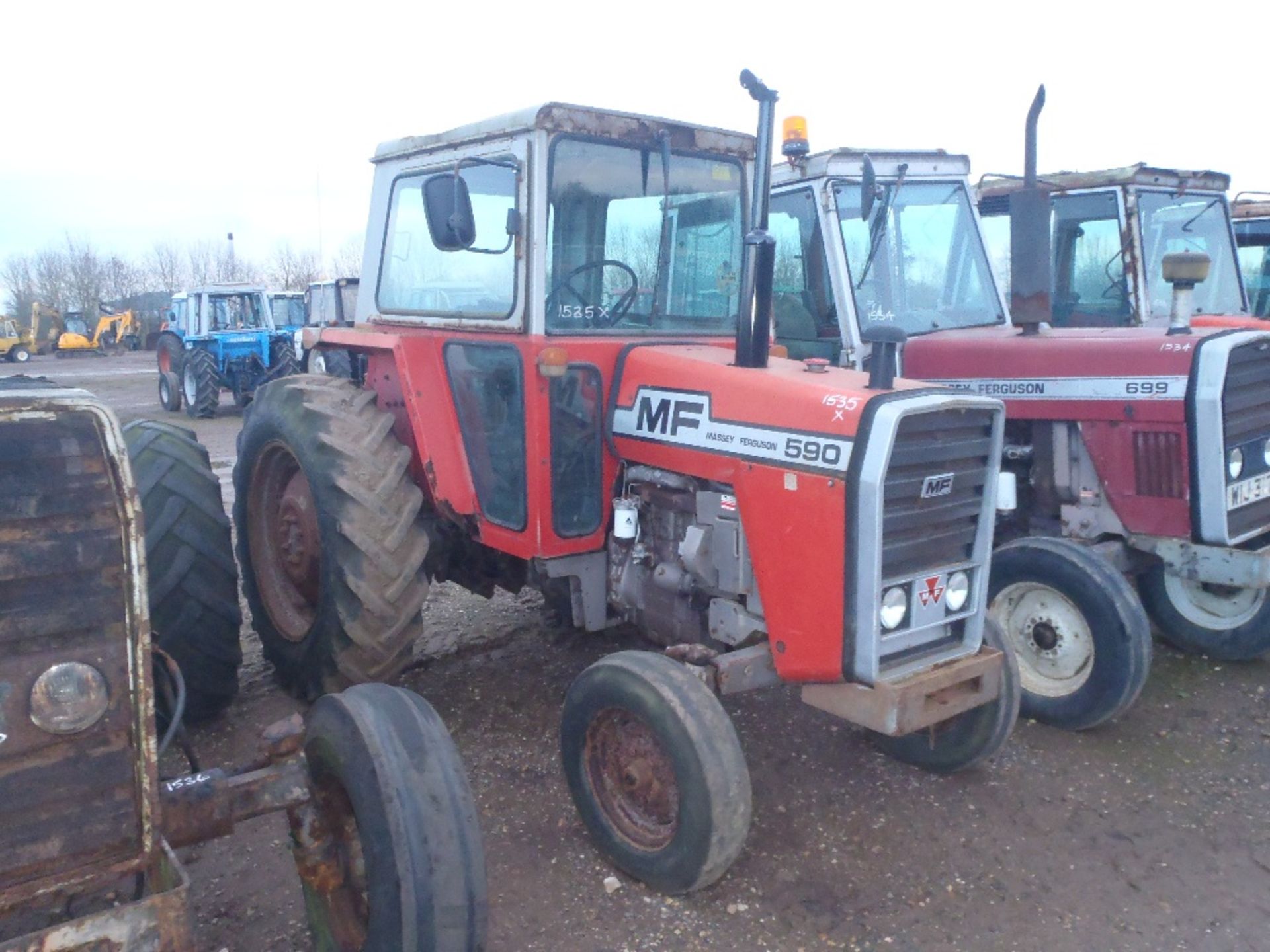 Massey Ferguson 590 2wd Tractor Serial No. 140209 - Image 3 of 9