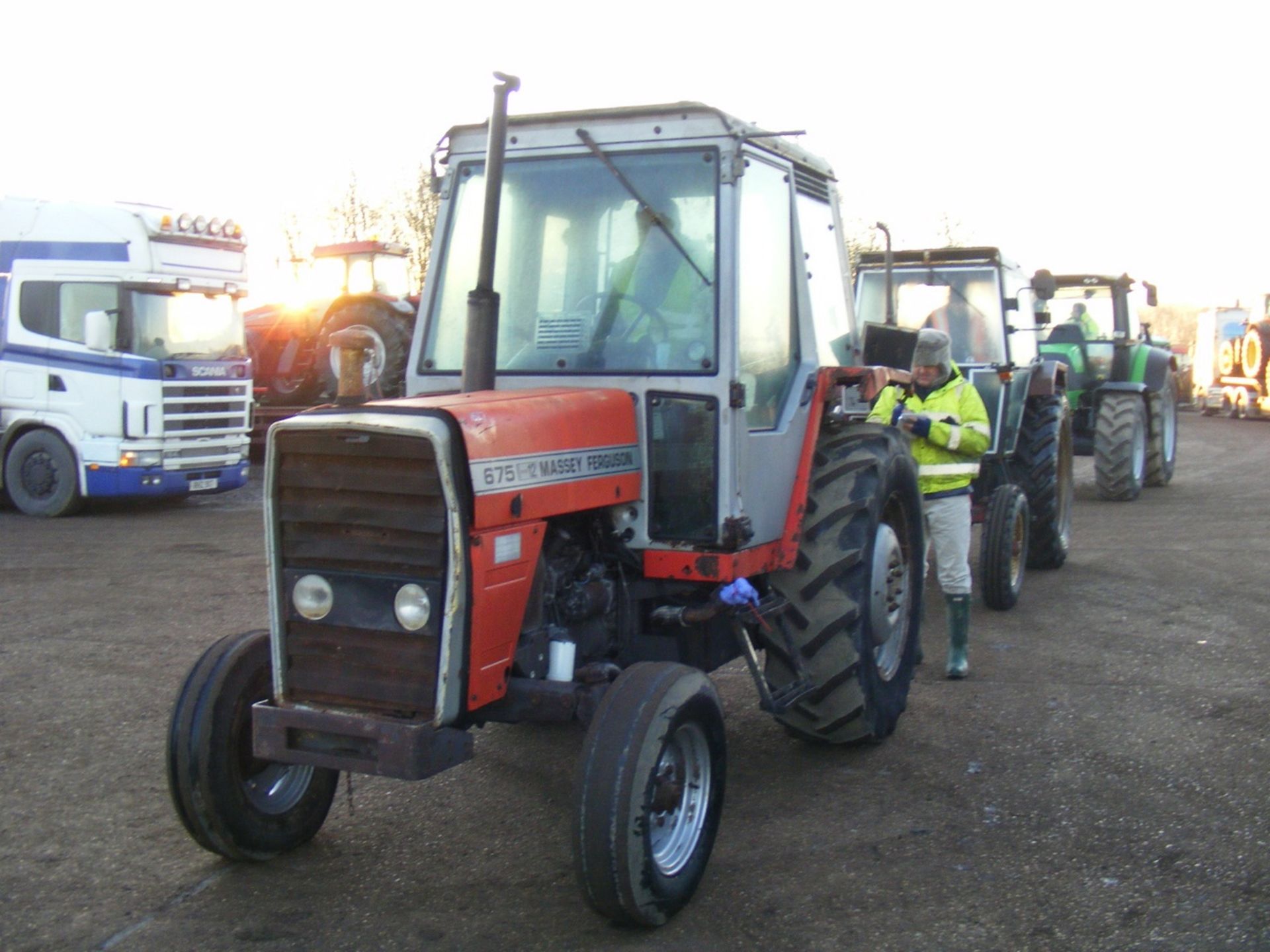 Massey Ferguson 675 Tractor with Standard Gearbox - Image 3 of 3