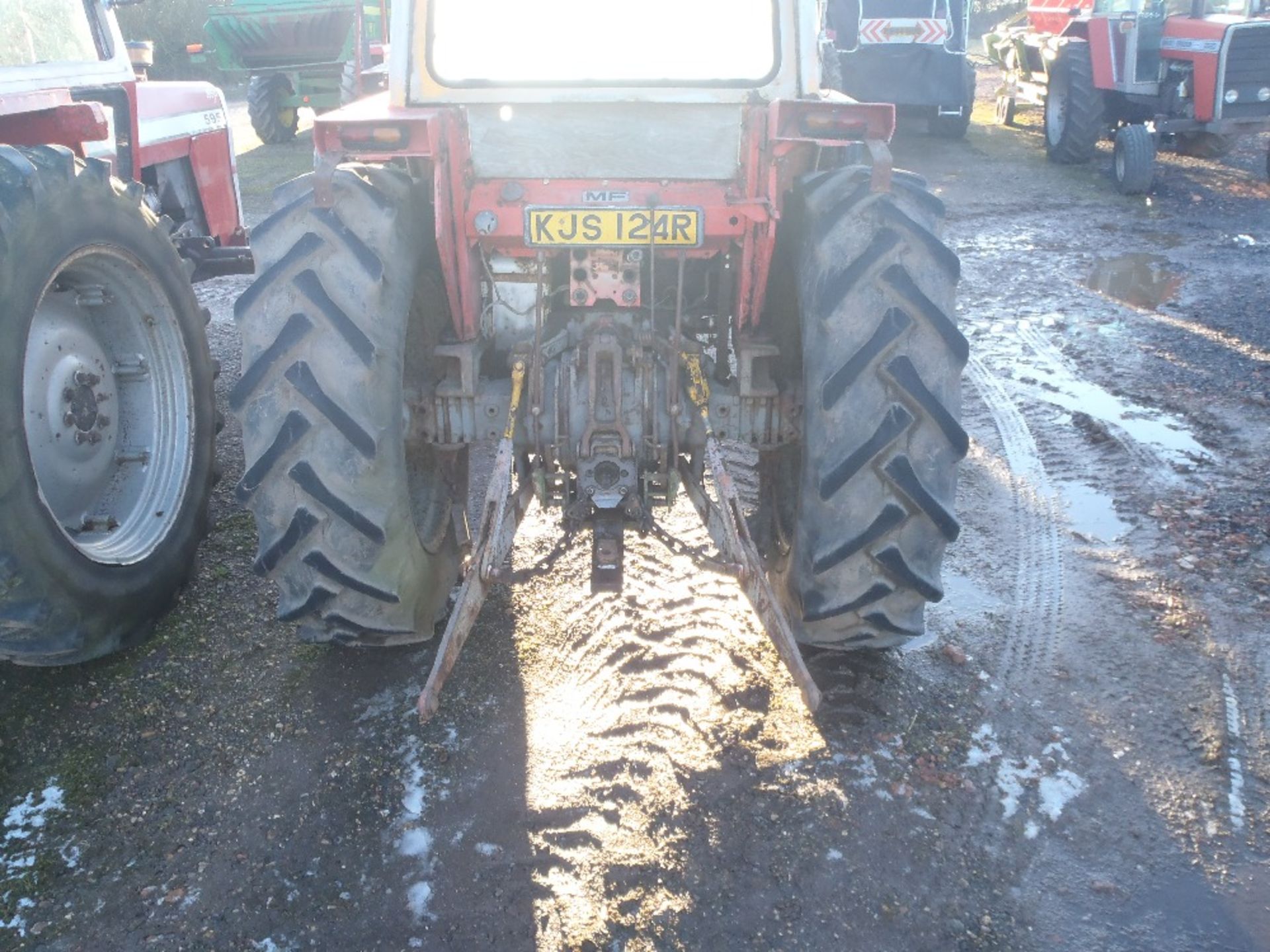 Massey Ferguson 590 2wd Tractor Reg No KJS 124R Ser No  375200 - Image 4 of 10