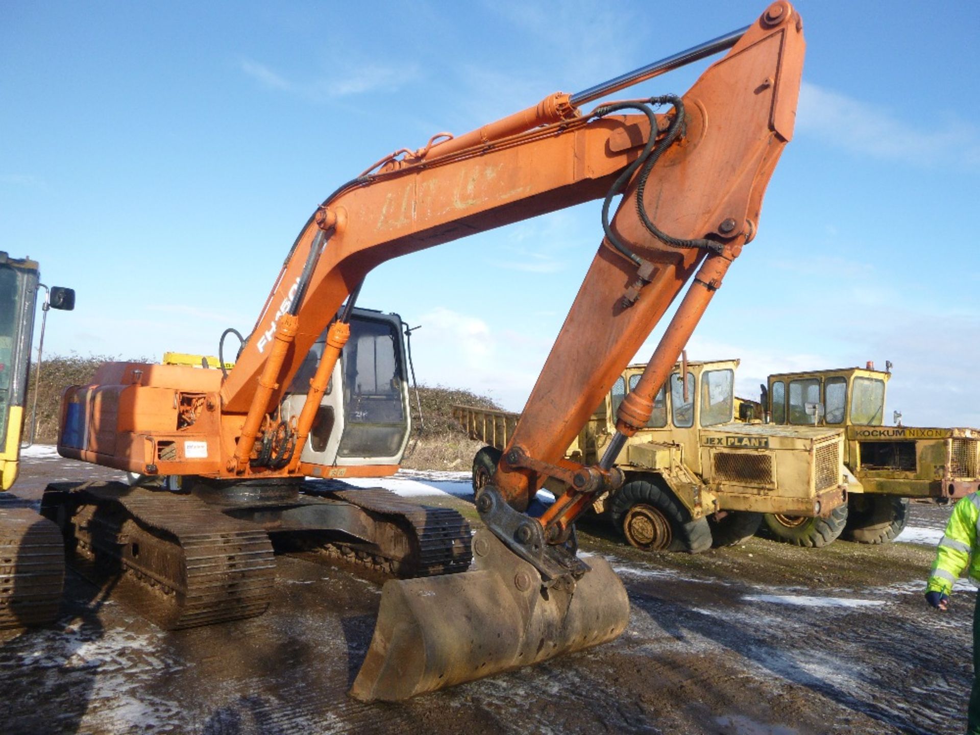 1995 Hitachi FH150LC.3 comes with Ditching Bucket at approx 7ft and Digging Bucket 4ft 6in. 12681 - Image 2 of 7