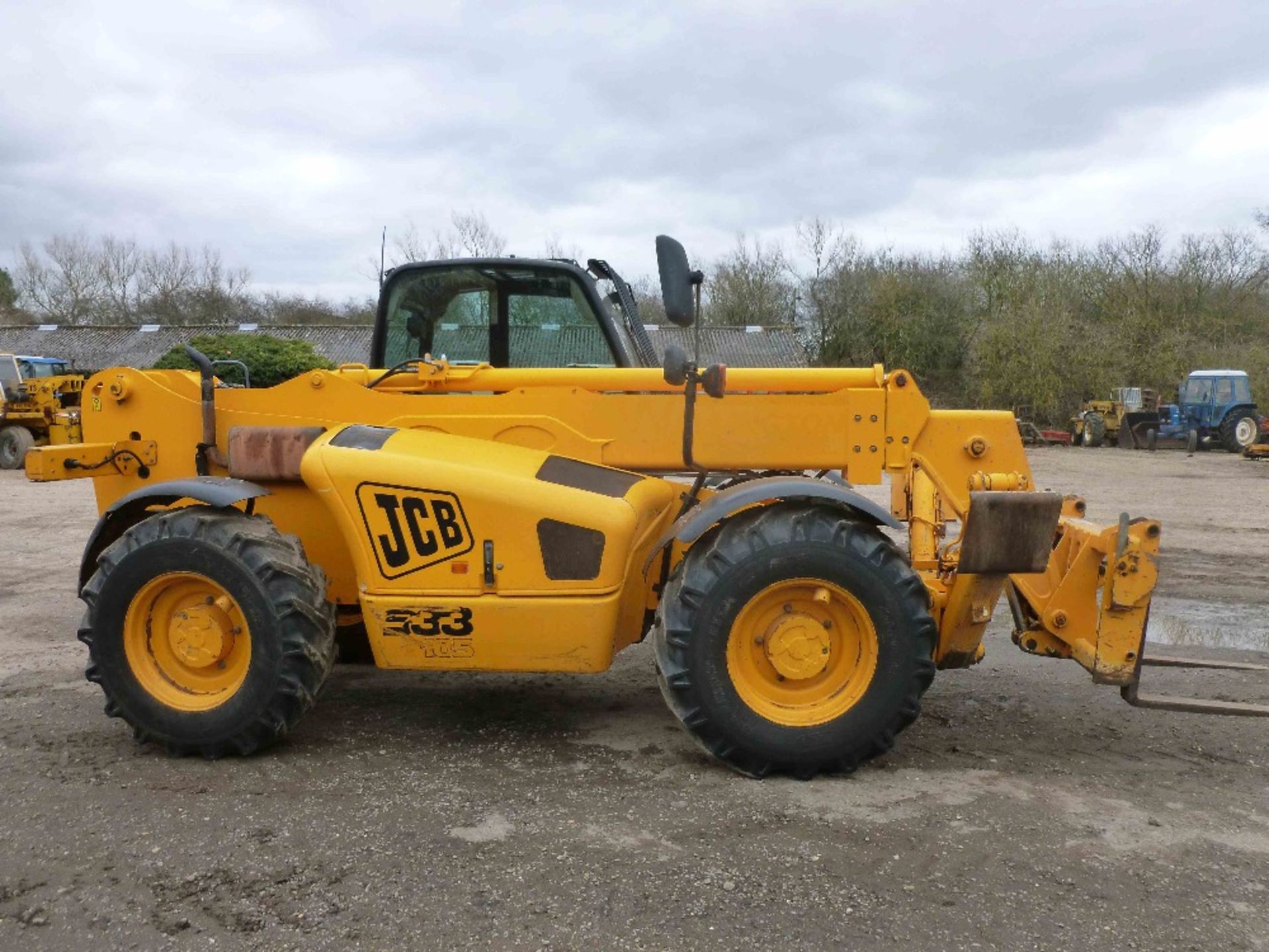 2002 JCB 533-10.5 Jack Leg Teleporter 3500 Hrs. V5 will be supplied. Reg No. KC02 FZH - Image 3 of 6