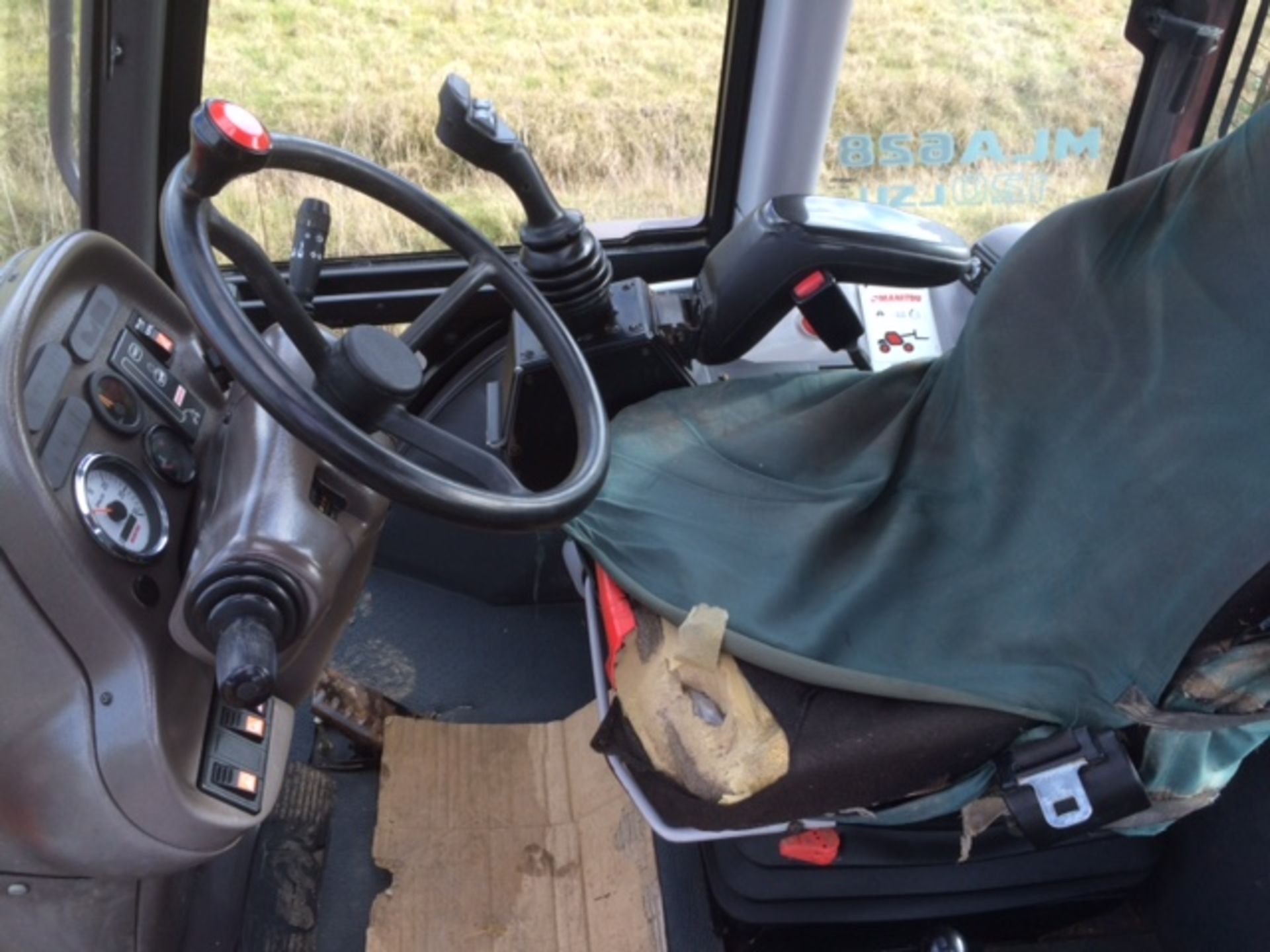 Manitou 628-120 Wheeled Loader Pin & Cone Carriage, Hydraulic Locking, Air Con. 6818 Hrs. V5 will be - Image 5 of 5