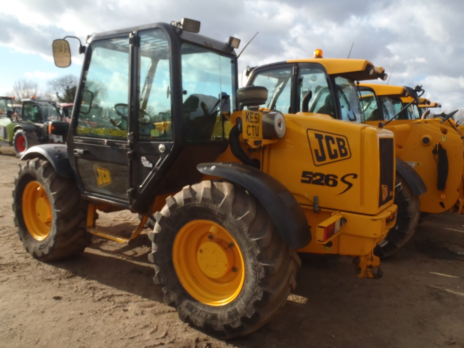 2001 JCB 526 Teleporter with Pallet Tines. V5 will be supplied Reg No KE51 CTU Ser No 0282990 - Image 4 of 4