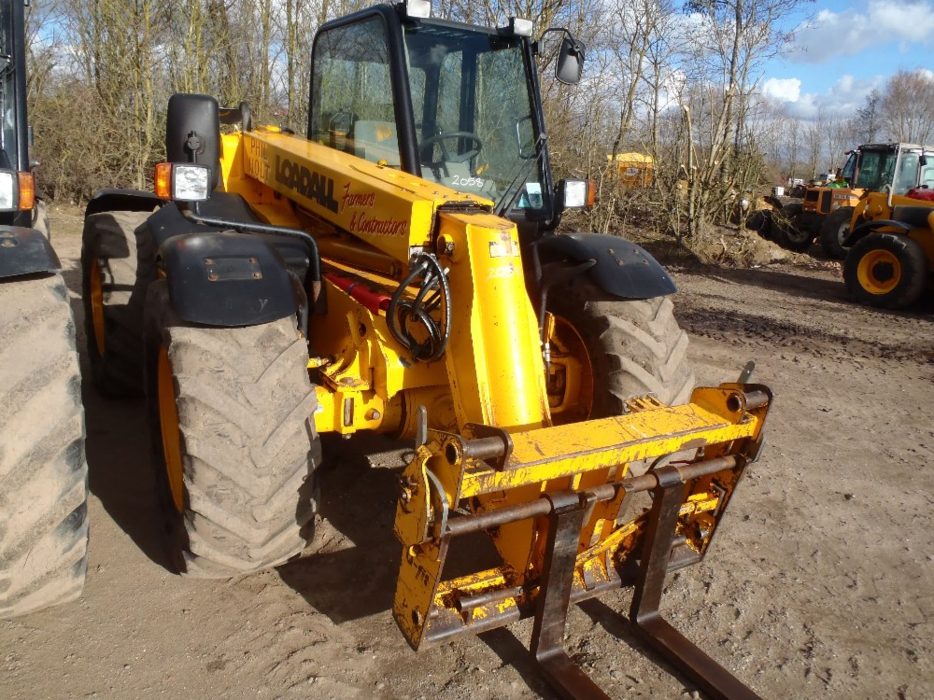 2001 JCB 526 Teleporter with Pallet Tines. V5 will be supplied Reg No KE51 CTU Ser No 0282990 - Image 2 of 4