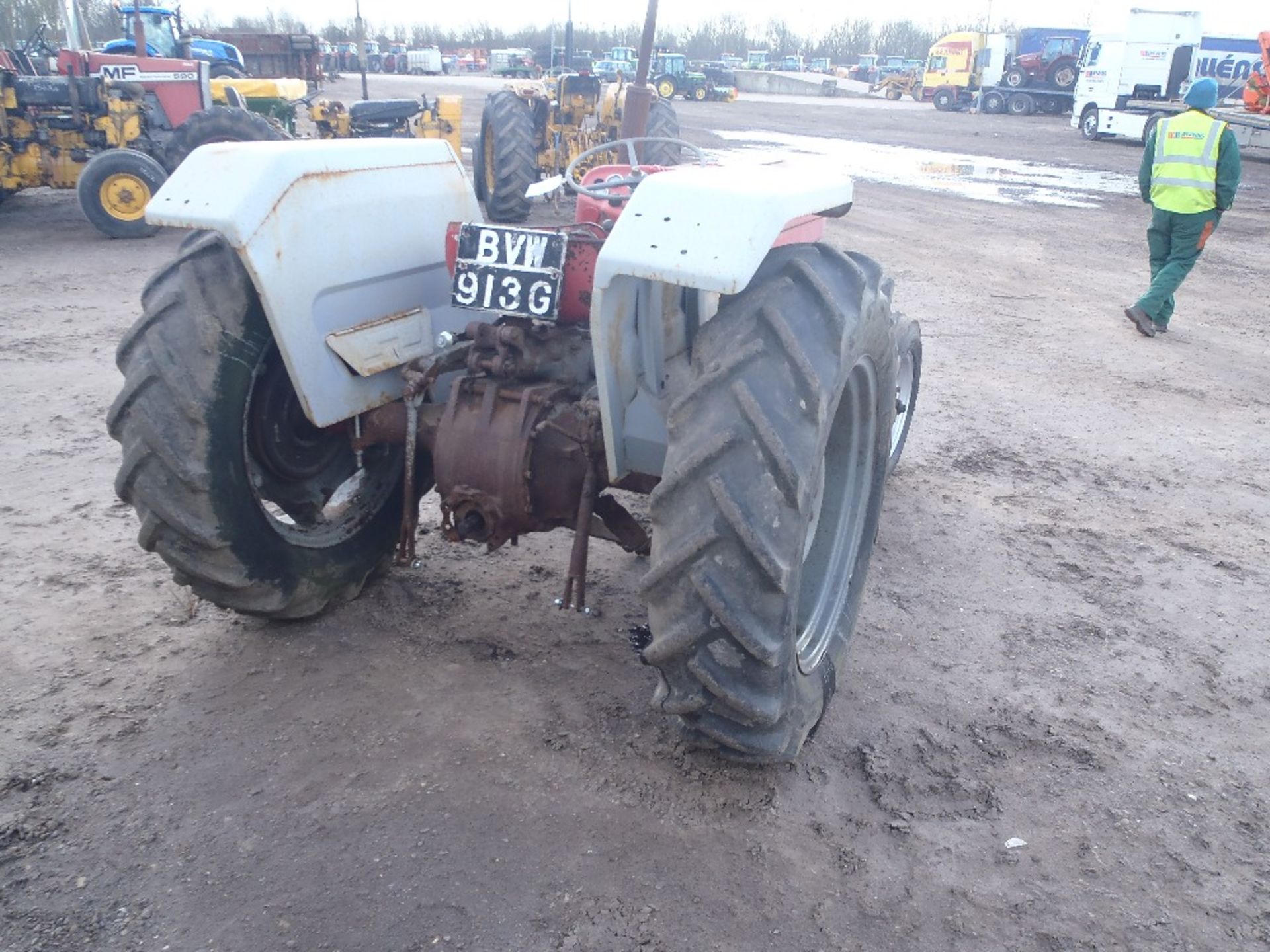 Massey Ferguson 135 2wd Tractor. V5 will be supplied. Reg.No. BVW 913G Ser No 113789 - Image 4 of 9