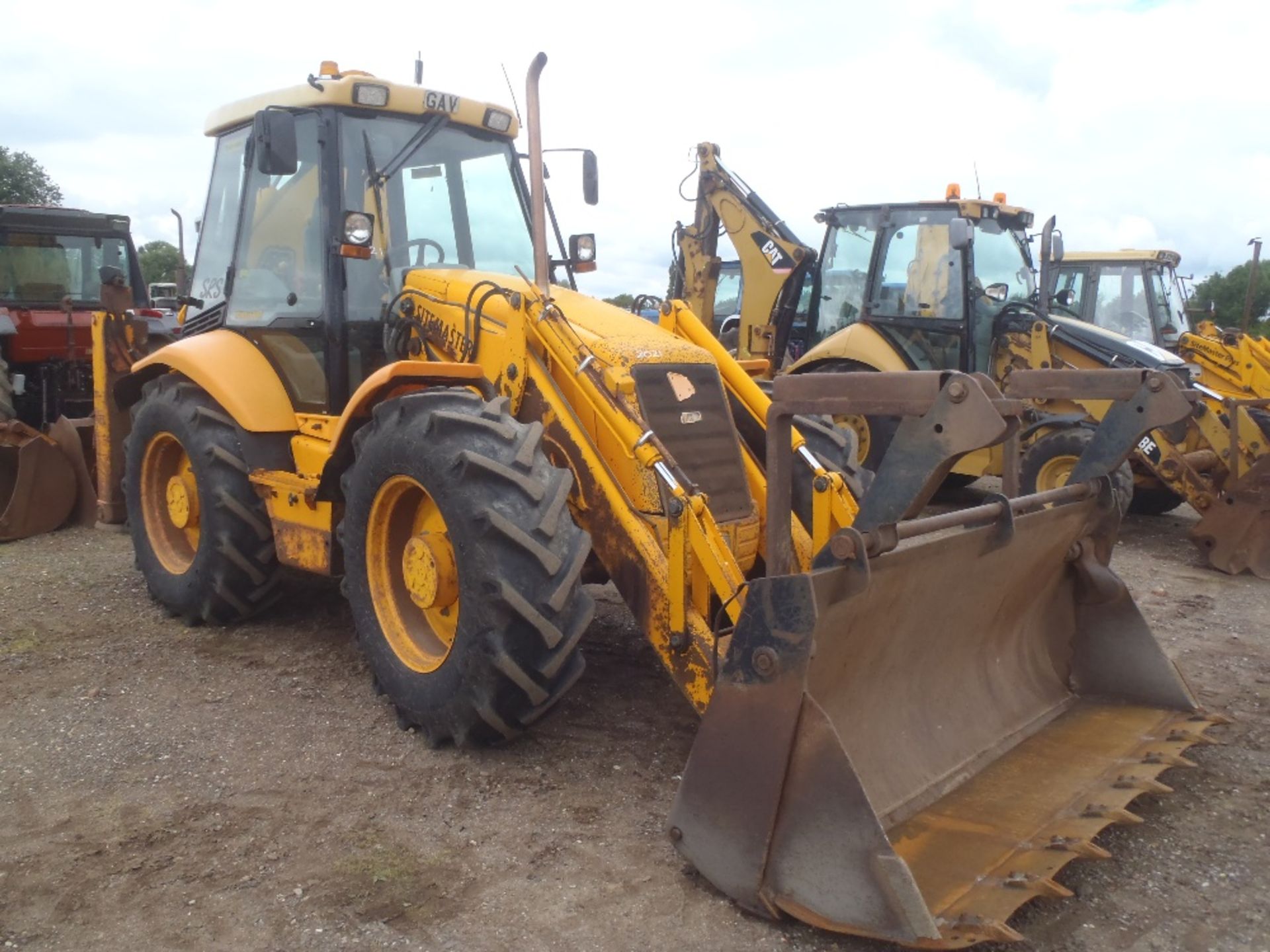 JCB 4CX 6030 Hrs. 1 owner from new. Reg No. R546 RRS Ser No 0471778 - Image 2 of 5