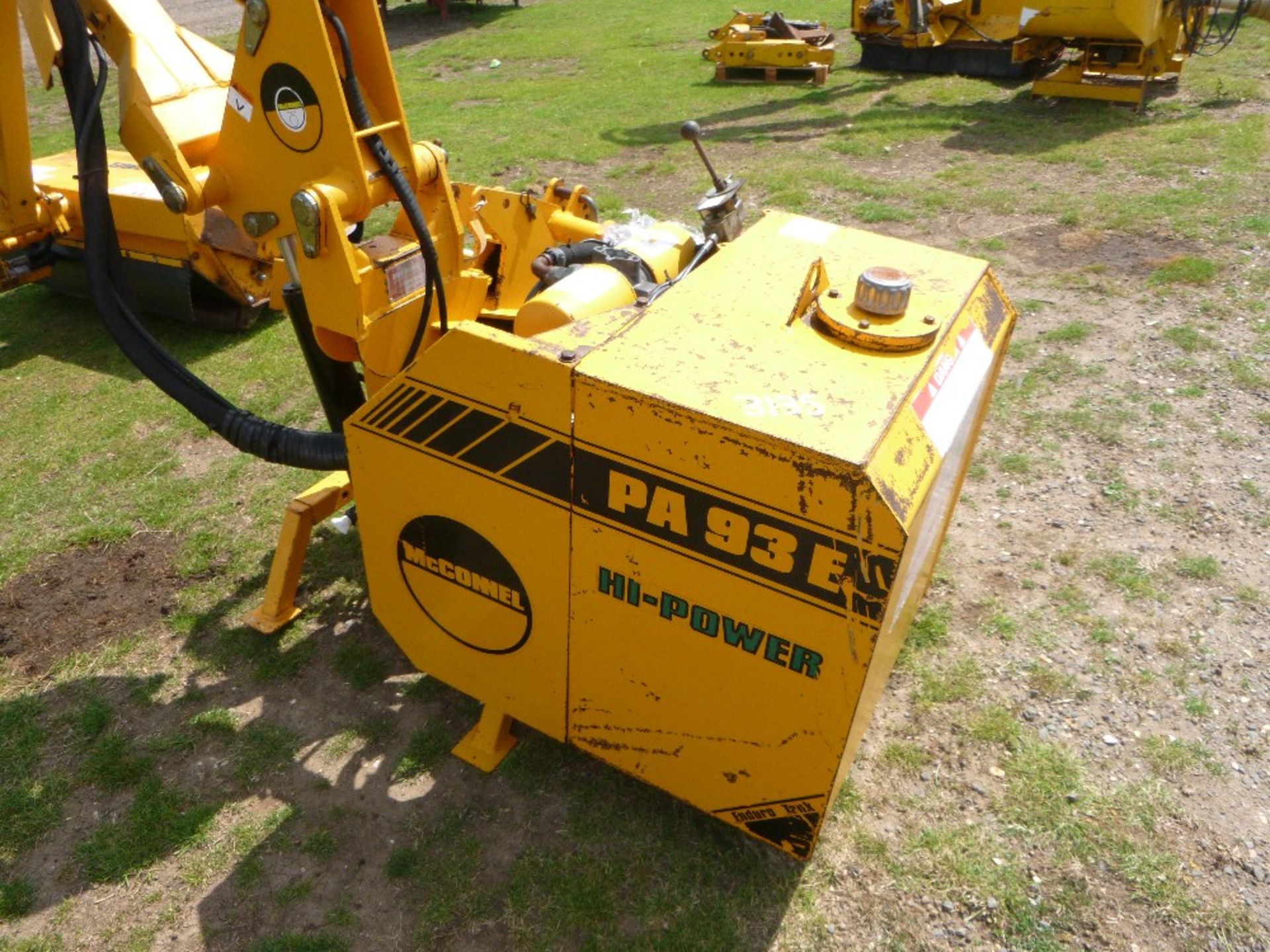 McConnel PA93E Hi Power Mid-Cut Hedger - Image 3 of 5