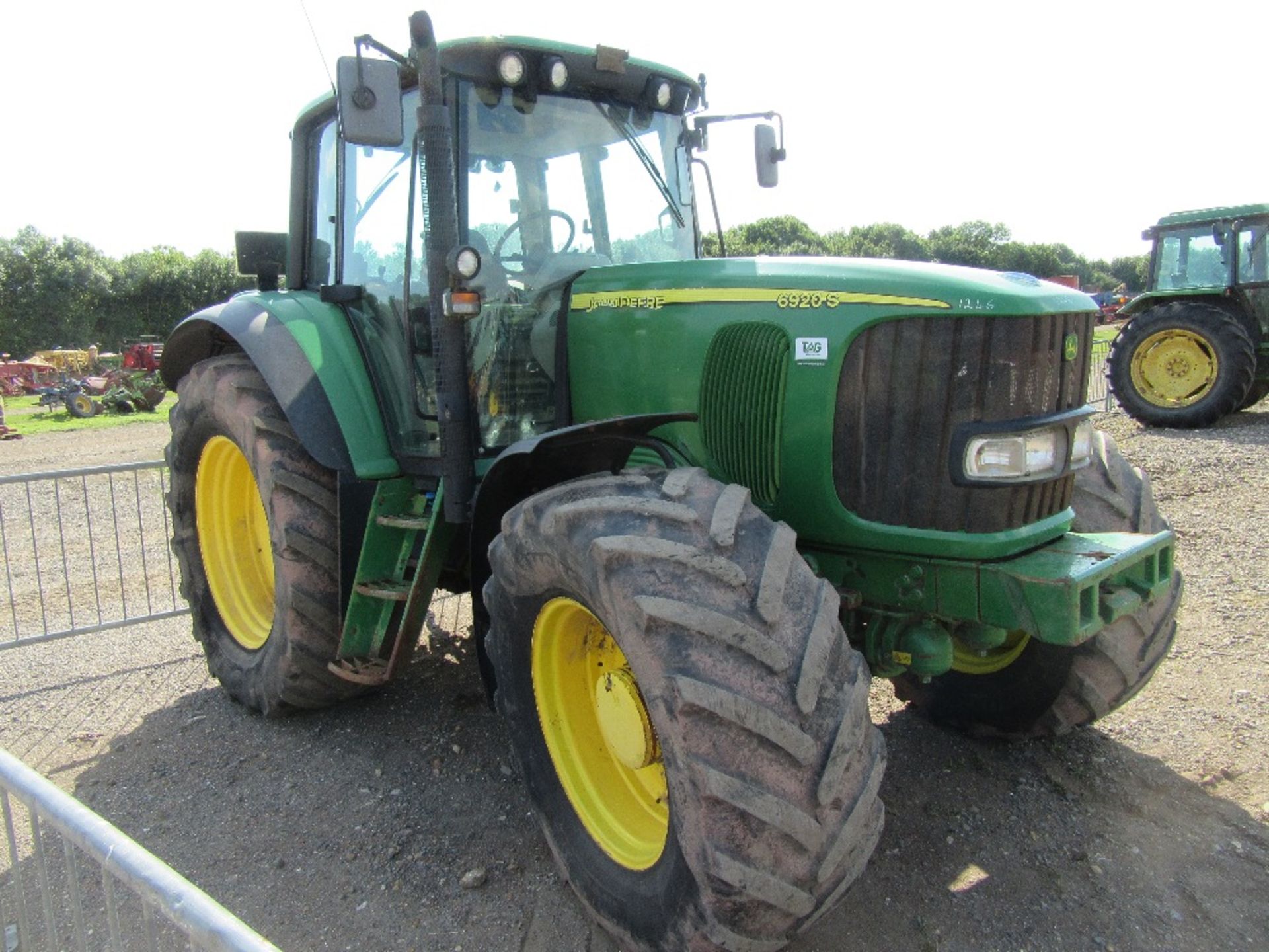 John Deere 6920 4wd Tractor with TLS Front Suspension, Cab Suspension & Air Brakes Reg No DK55 NHZ - Image 3 of 14