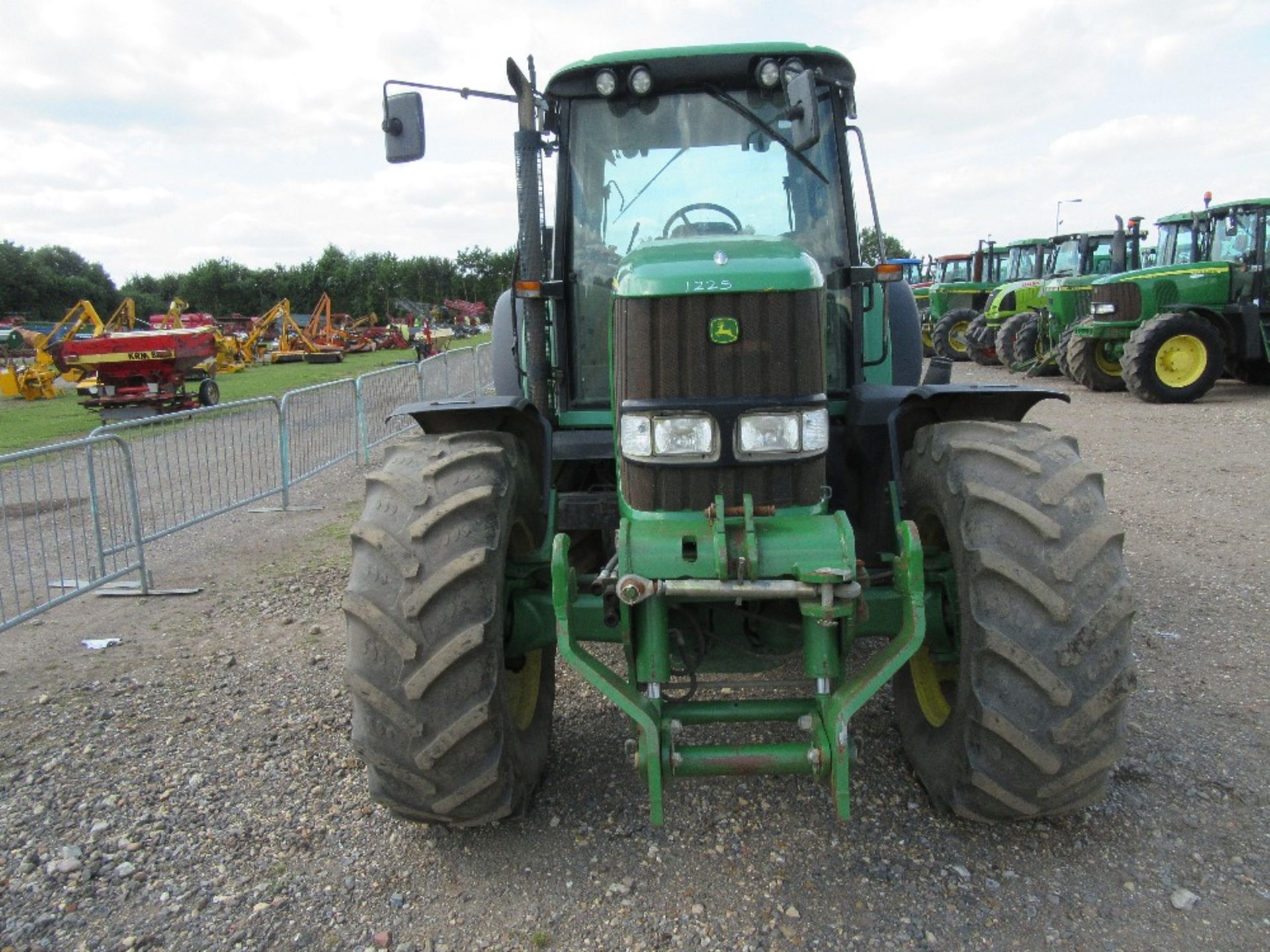 John Deere 6920S Auto Power 50k TLS HCS Tractor with 20.8R38 & 16.9R28 Tyres. V5 will be supplied. - Image 2 of 17