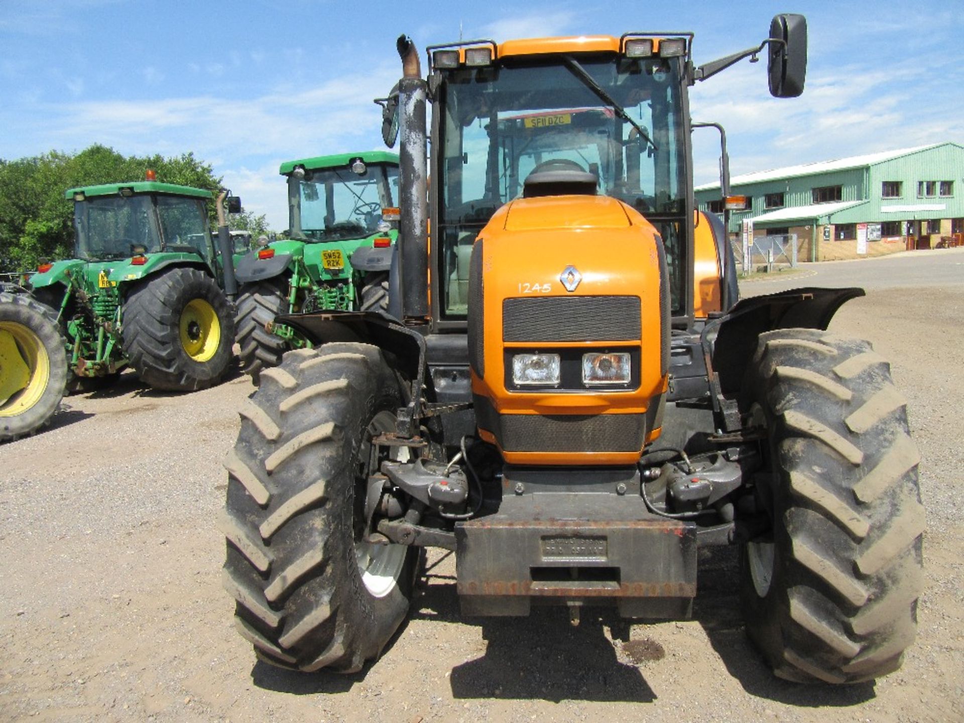 2001 Renault Ares 825 4wd Tractor. V5 will be supplied. Reg No AY51 FKU Ser No 4320378 - Image 2 of 14