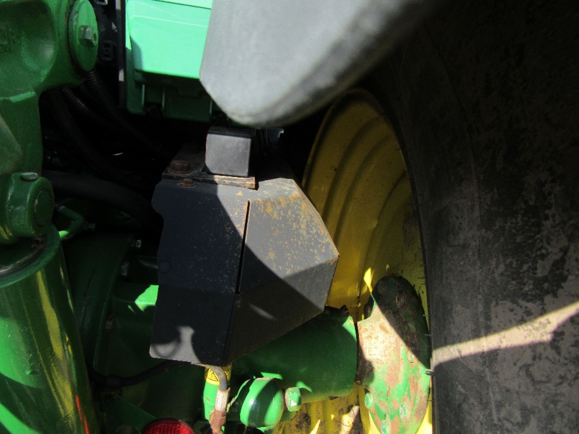 John Deere 6920 4wd Tractor with TLS Front Suspension, Cab Suspension & Air Brakes Reg No DK55 NHZ - Image 7 of 14