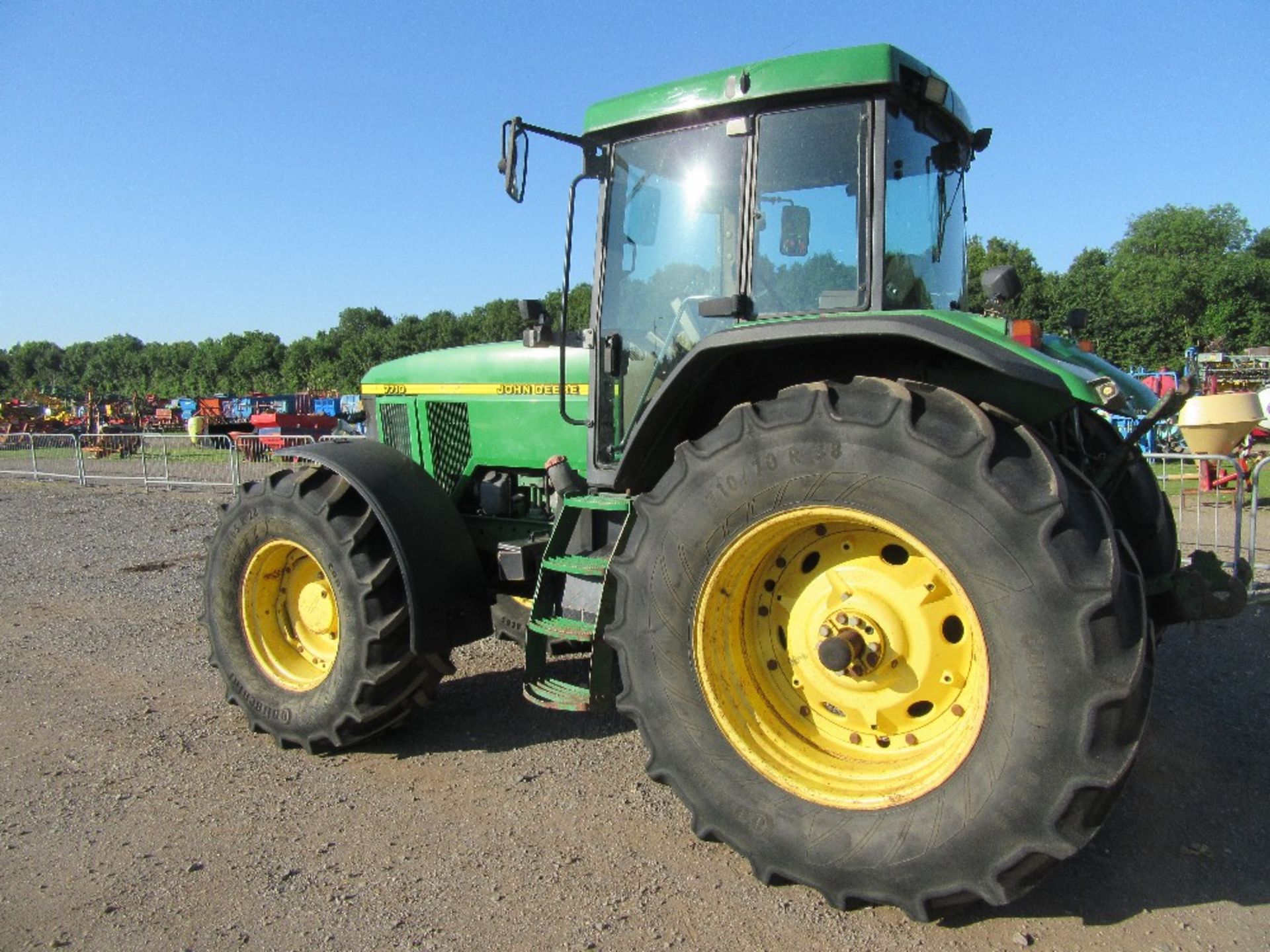 John Deere 7710 Tractor with 710 Tyres.  Reg No S854 BFC Ser No F010939 - Image 10 of 16