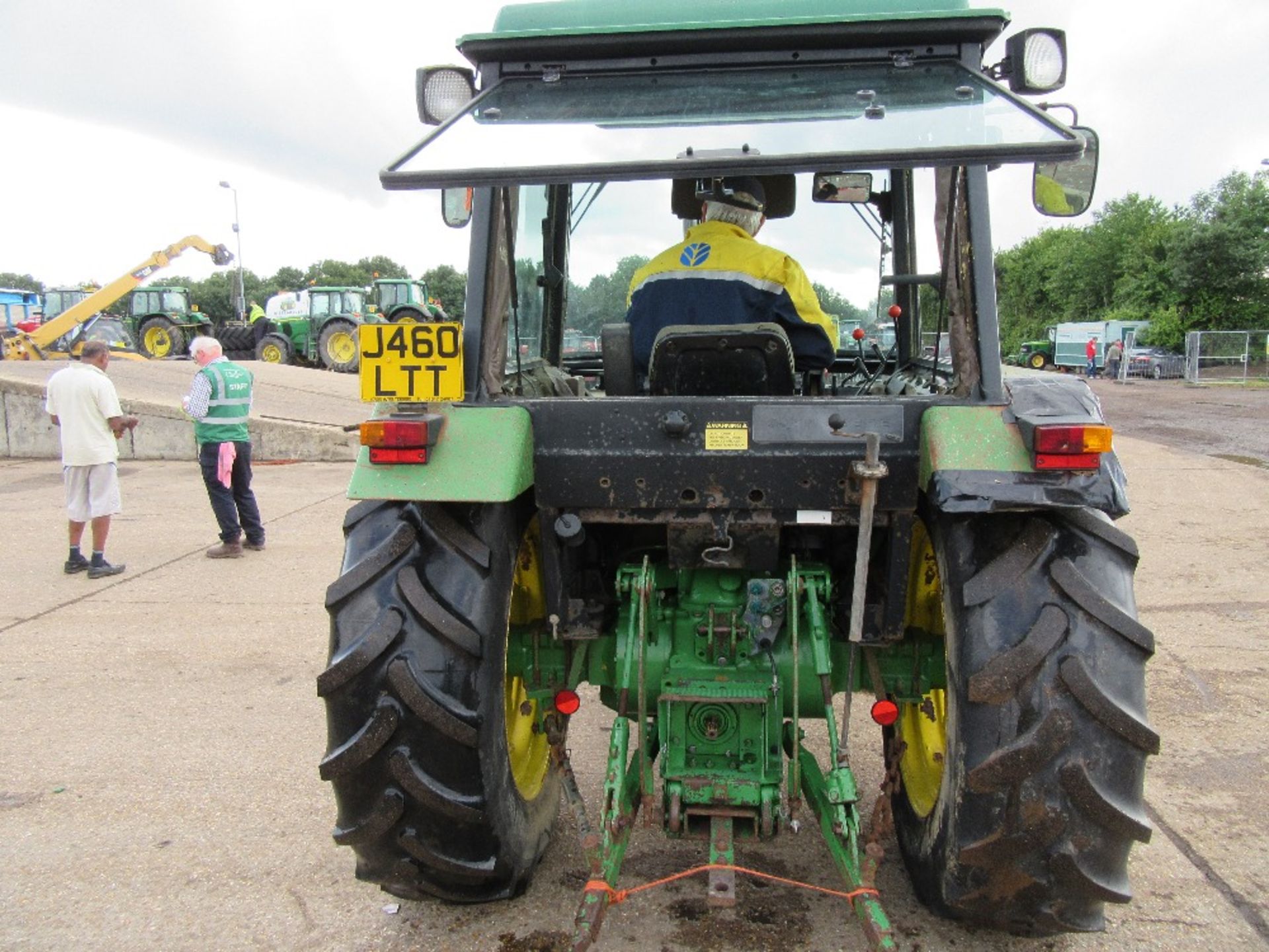 John Deere 2850 2wd Tractor. 6646 hrs. V5 will be supplied. Reg.No. J460 LTT - Image 3 of 3