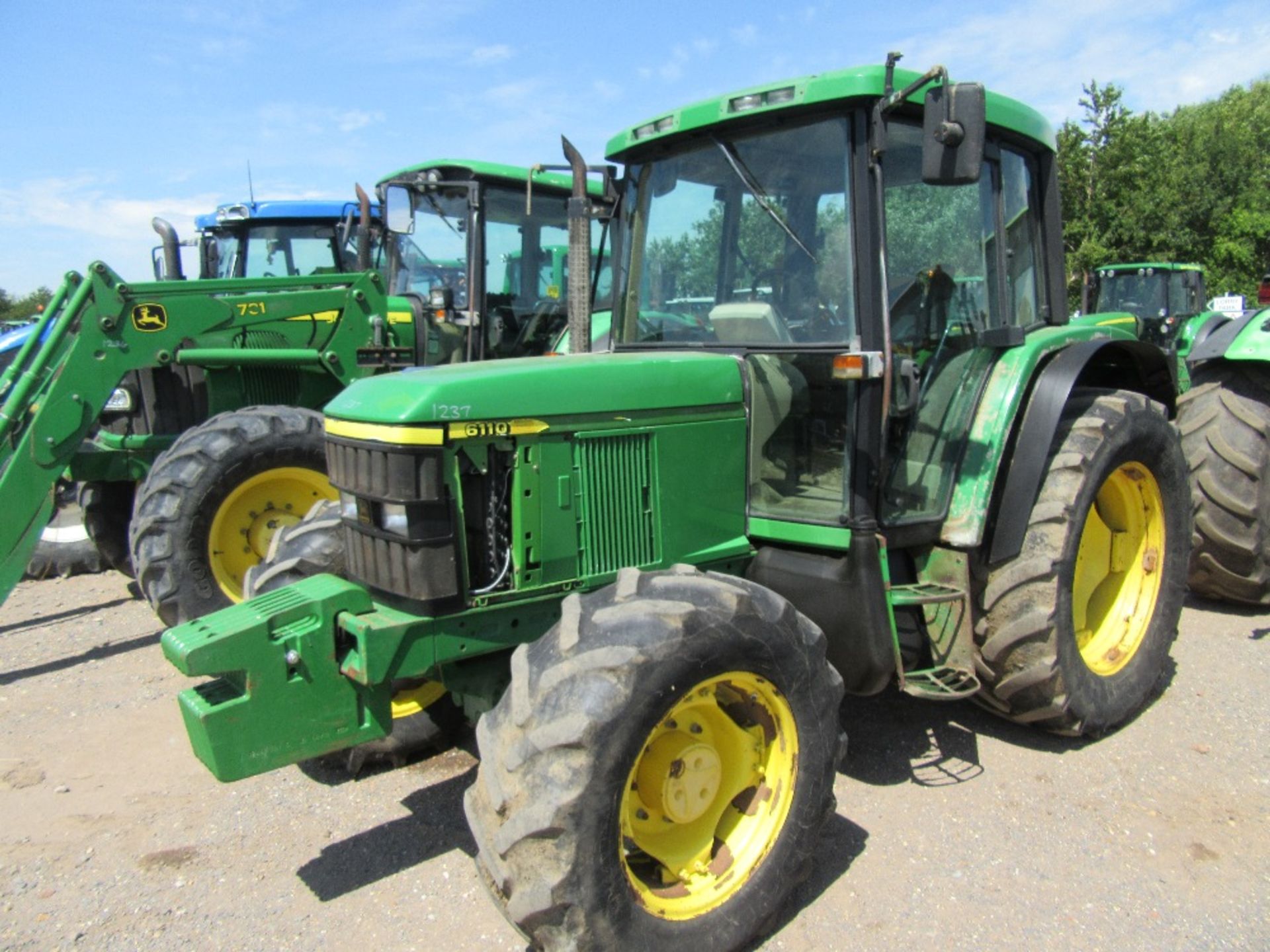 John Deere 6110 4wd Power Quad Tractor. No V5. Reg.No. W864 VOD Ser No 274226