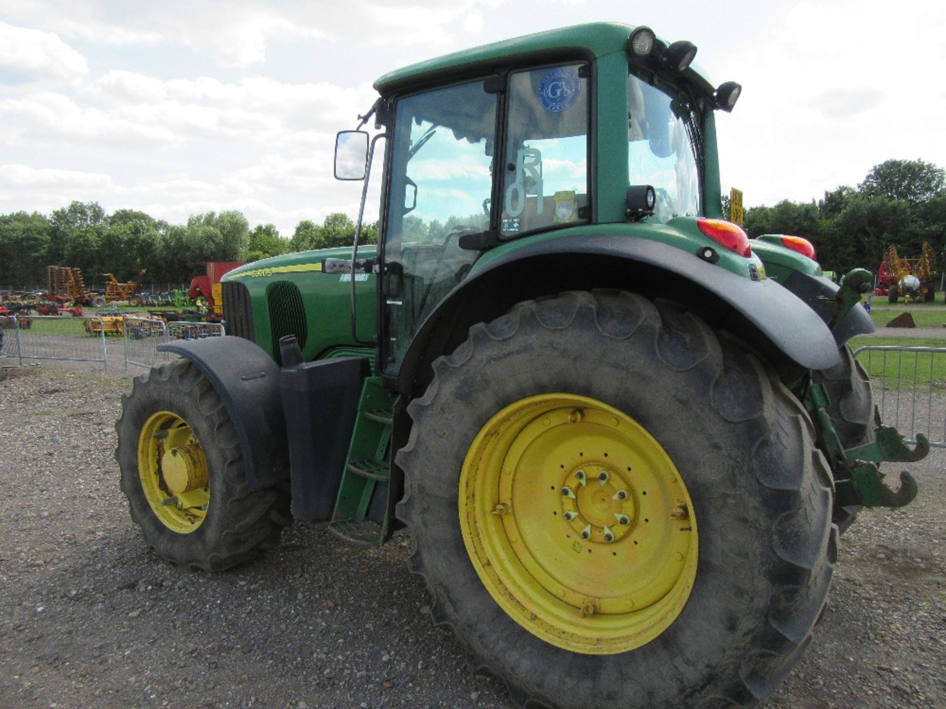 John Deere 6920S Auto Power 50k TLS HCS Tractor with 20.8R38 & 16.9R28 Tyres. V5 will be supplied. - Image 11 of 17