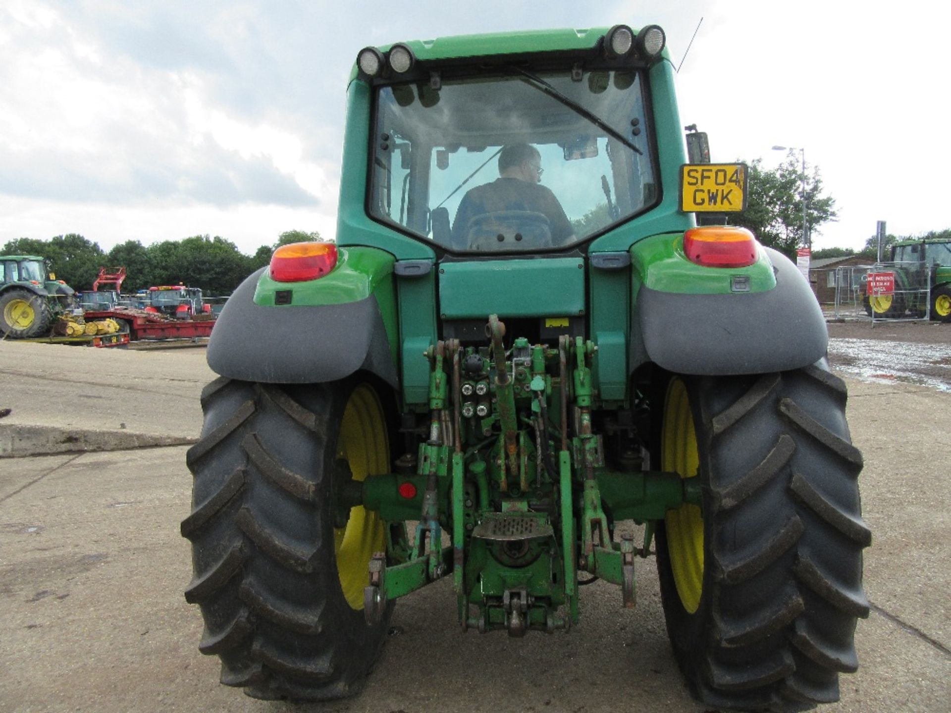 John Deere 6520 4wd TLS Tractor Serial No. K394346 - Image 4 of 5