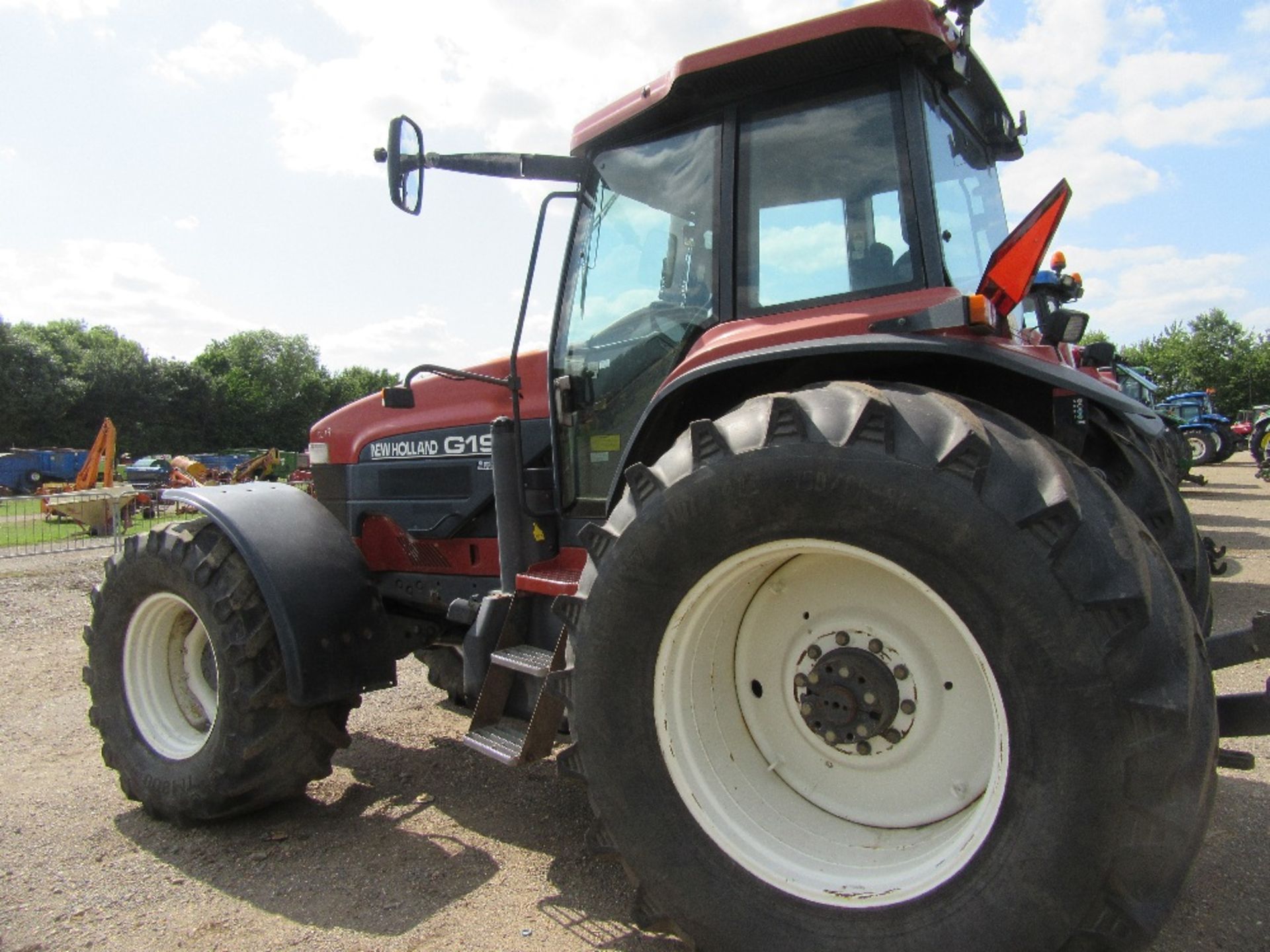 1999 New Holland G190 Tractor. 10590 hrs. No V5. Ser.No. D420218 - Image 7 of 12