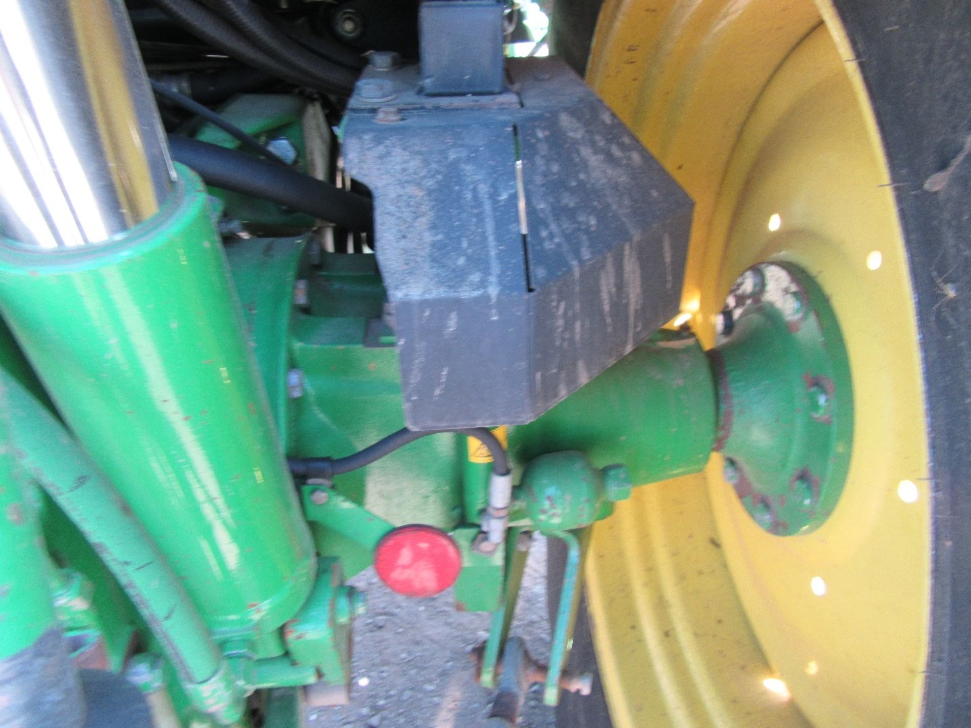 John Deere 6820 Tractor with Air Con & Front Suspension. 7569 hrs. V5 will be supplied. Reg.No. WX04 - Image 9 of 16