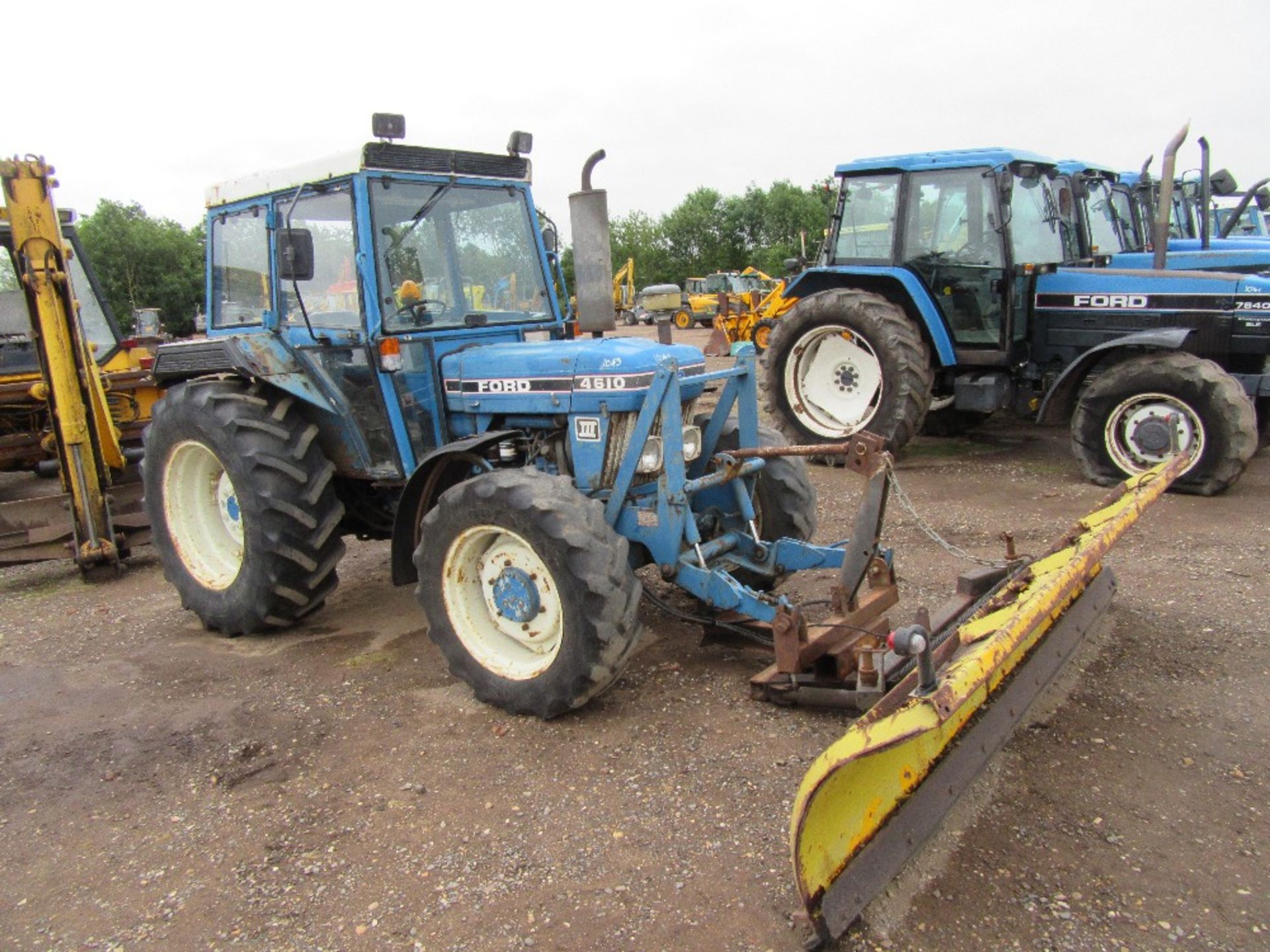 Ford 4610 Series III 4x4 Tractor AP Cab with Snow Plough Ser No BC64198 - Image 3 of 12