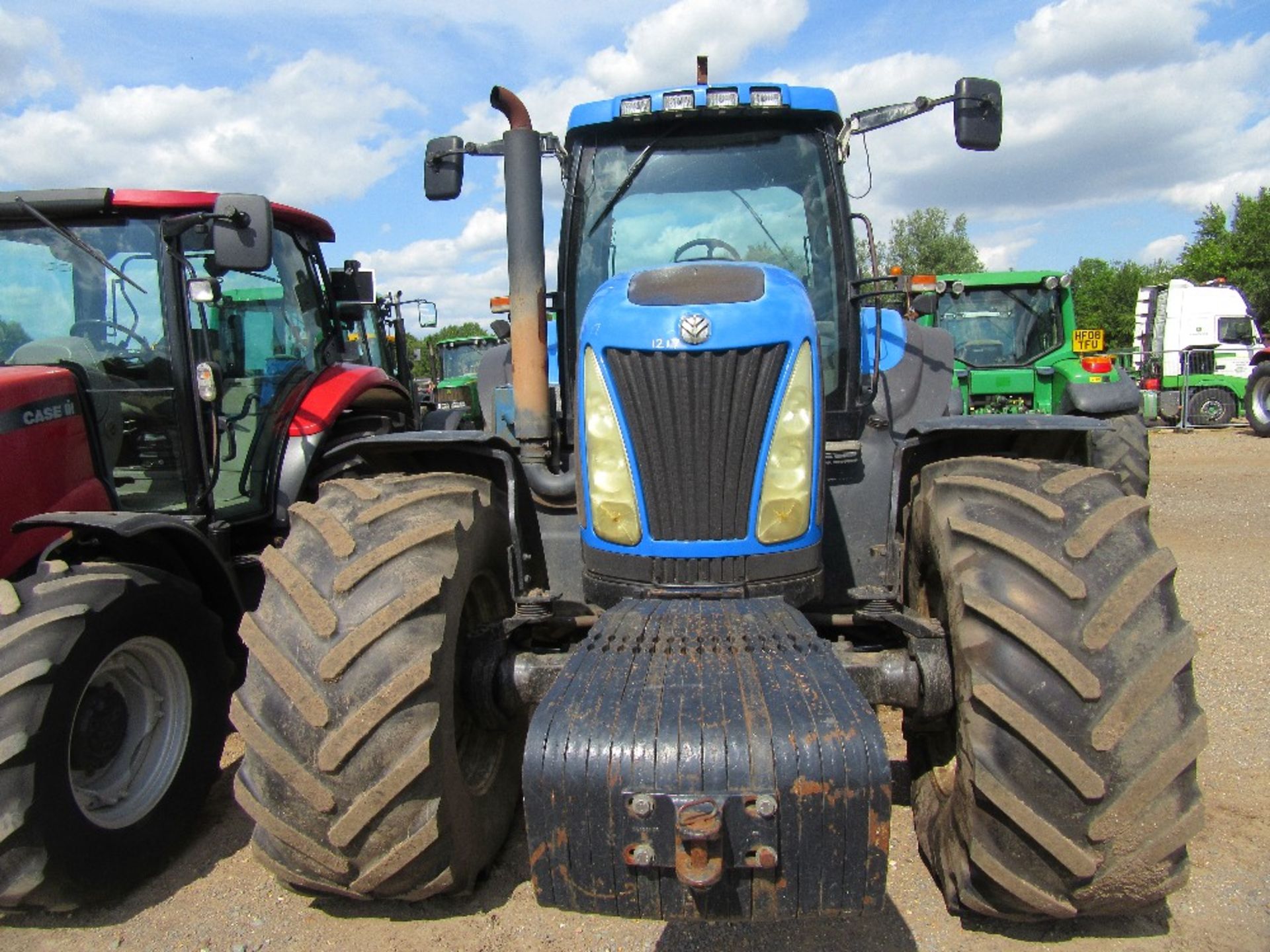 2006 New Holland TG285 Tractor. 9530 hrs. No V5. Ser.No. DEG0010861 - Image 2 of 13