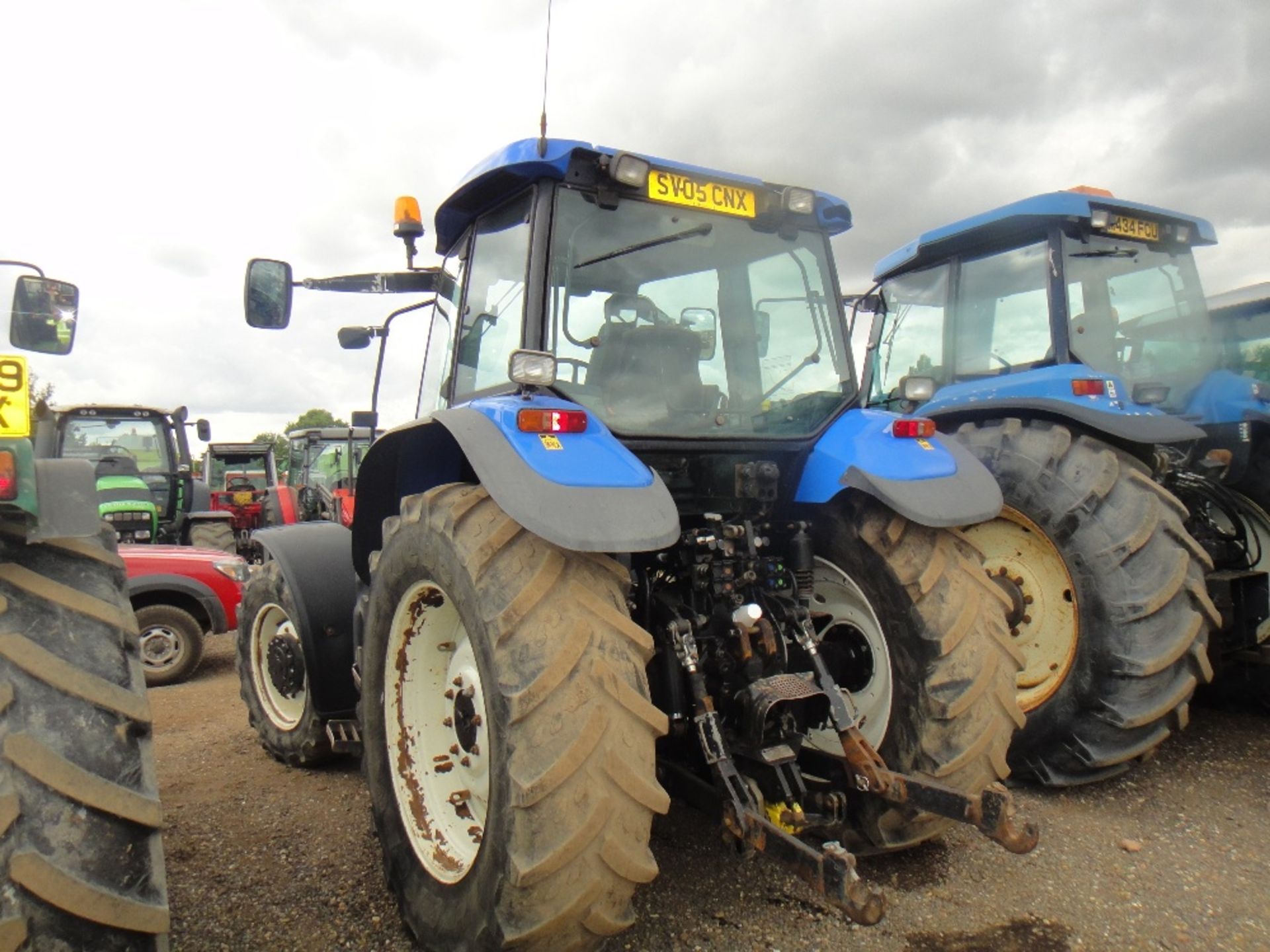 2005 New Holland TM155 4wd Range Command Terraglide Tractor Reg No SV05 CNX Ser No ACM236993 - Image 3 of 6