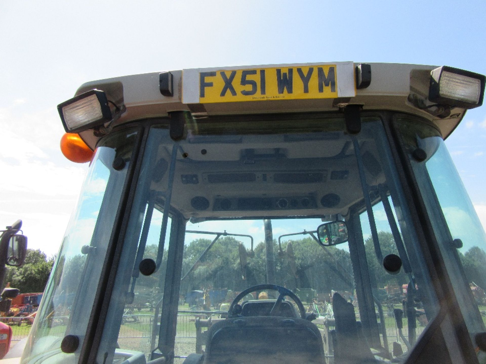 2001 Massey Ferguson 4355 Tractor With Quickie Loader. 4340 hrs. V5 will be supplied. Reg.No. FX51 - Image 6 of 13