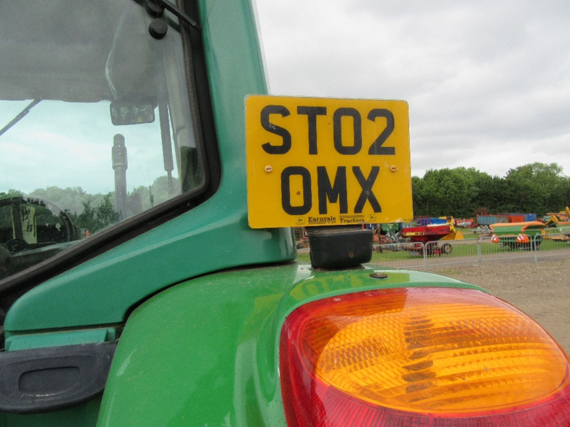 2002 John Deere 6320 Power Quad 40kph Tractor with Air Con.  Reg.No. ST02 OMY  Ser.No. 335961 - Image 6 of 12