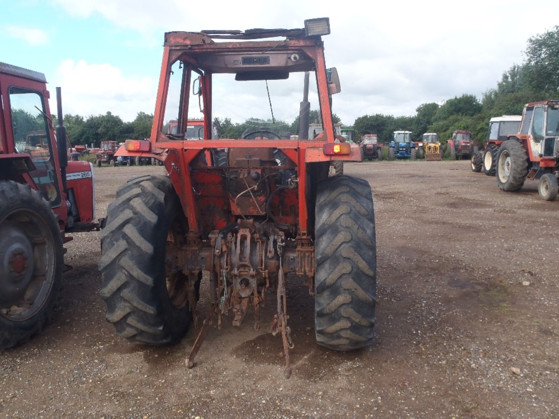 Massey Ferguson 265 Tractor Ser No L204321 - Image 4 of 8