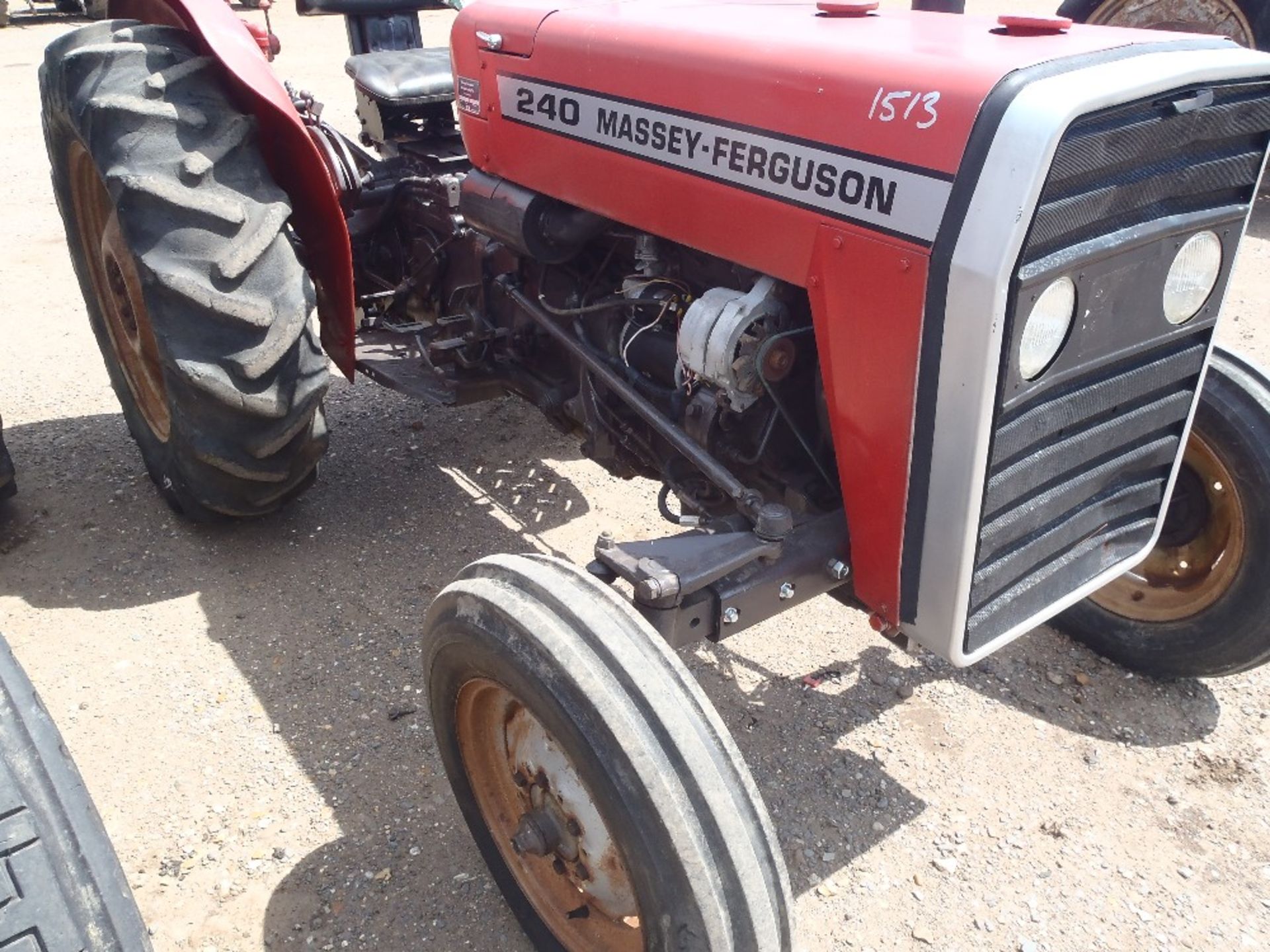 Massey Ferguson 240 4x2 Tractor Ser No 555917 - Image 6 of 8