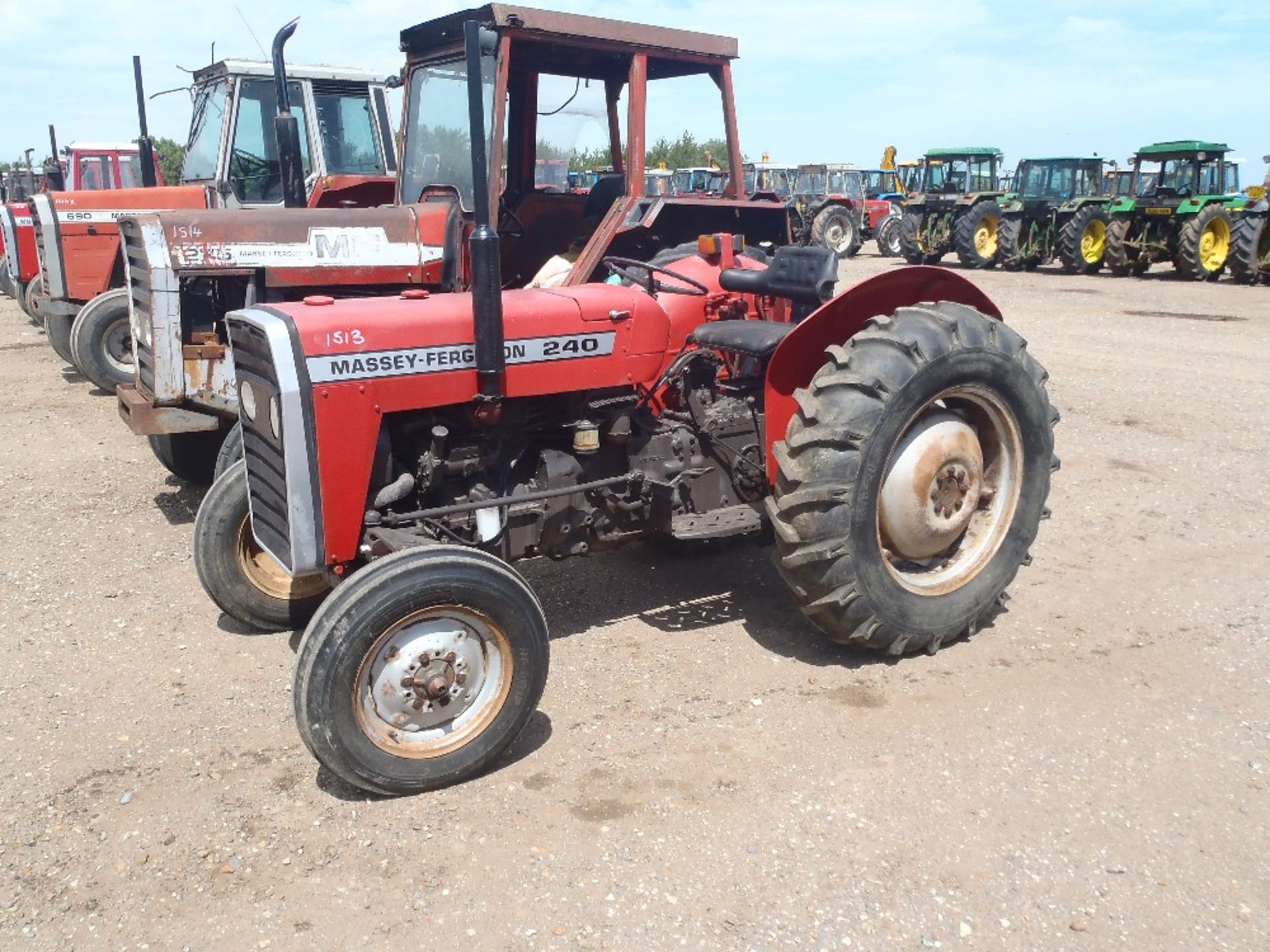 Massey Ferguson 240 4x2 Tractor Ser No 555917