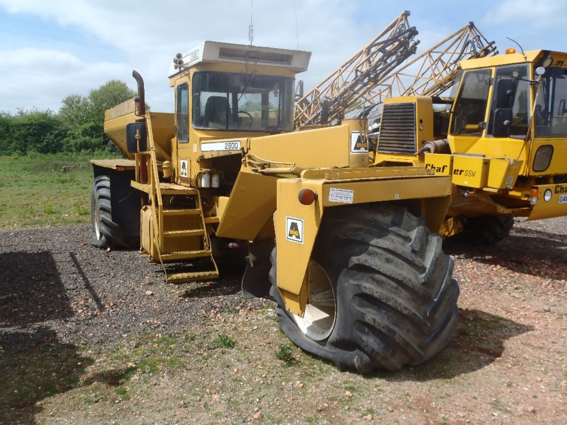 Big A 2600 Lime Spreader V8 Reg.No. A263 JCL - Image 2 of 2