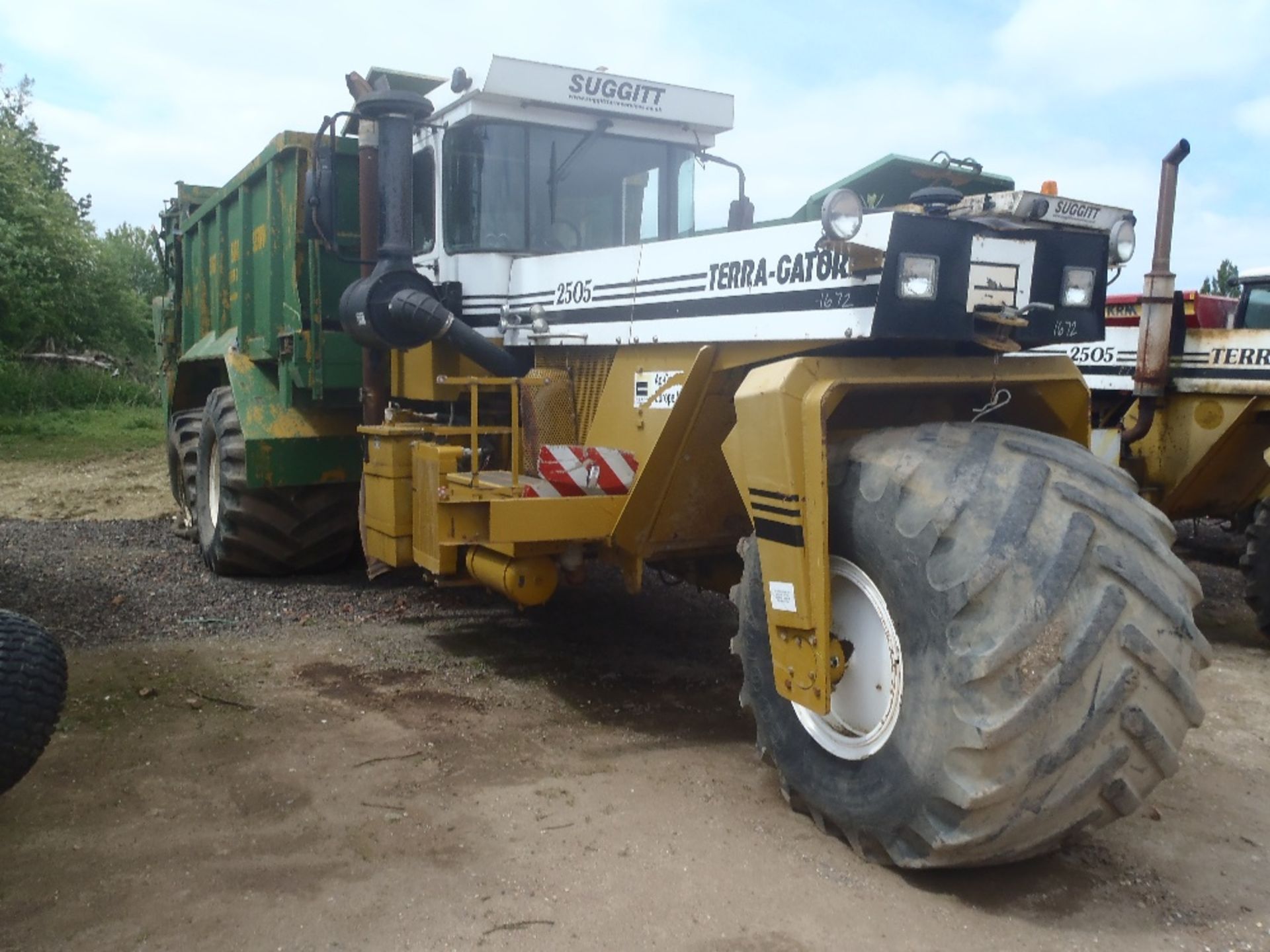 1999 Terragator 2505 5 Wheel Spreader For Spares/Repair with Pump for Spinning Deck  Reg.No. T778 - Image 2 of 2