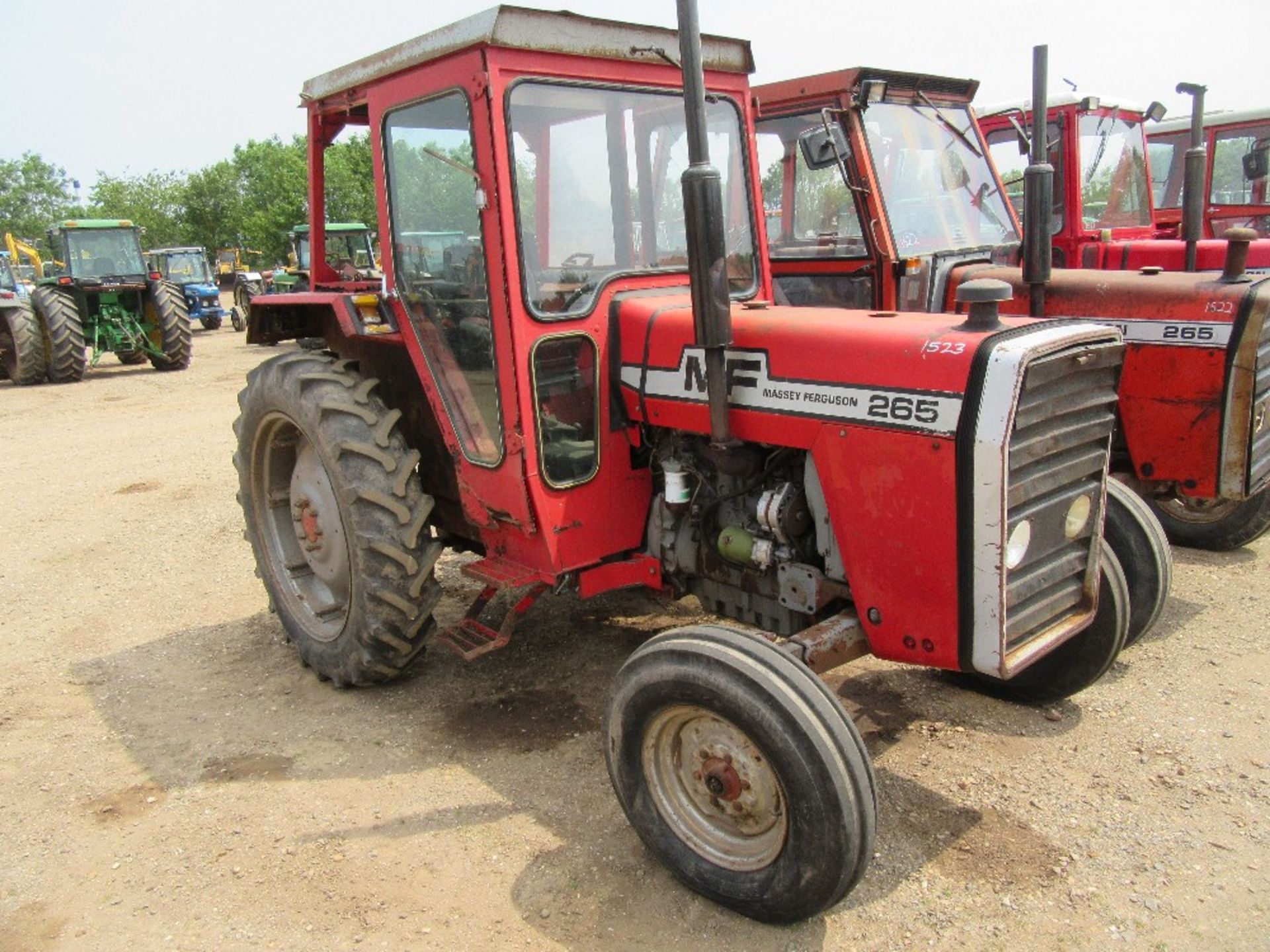 Massey Ferguson 265 Tractor - Image 4 of 5