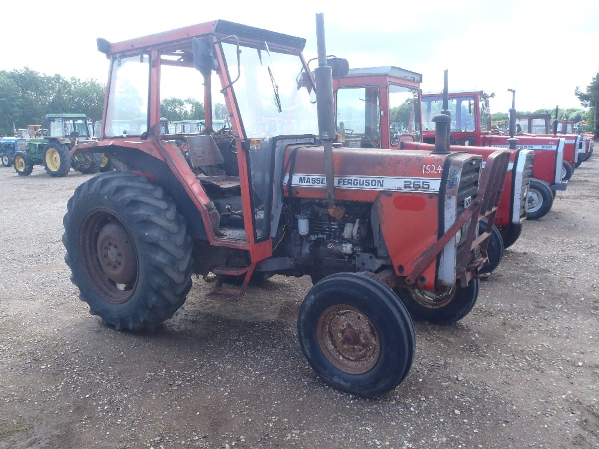 Massey Ferguson 265 Tractor Ser No L204321 - Image 3 of 8