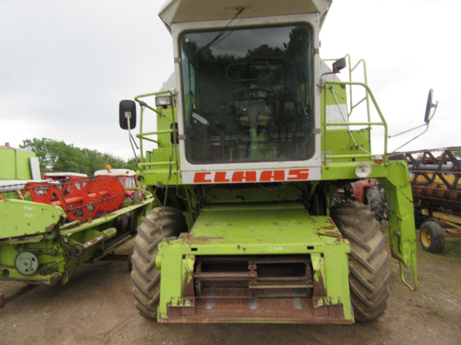 Claas 86 Dominator Combine with 15ft Header - Image 7 of 8