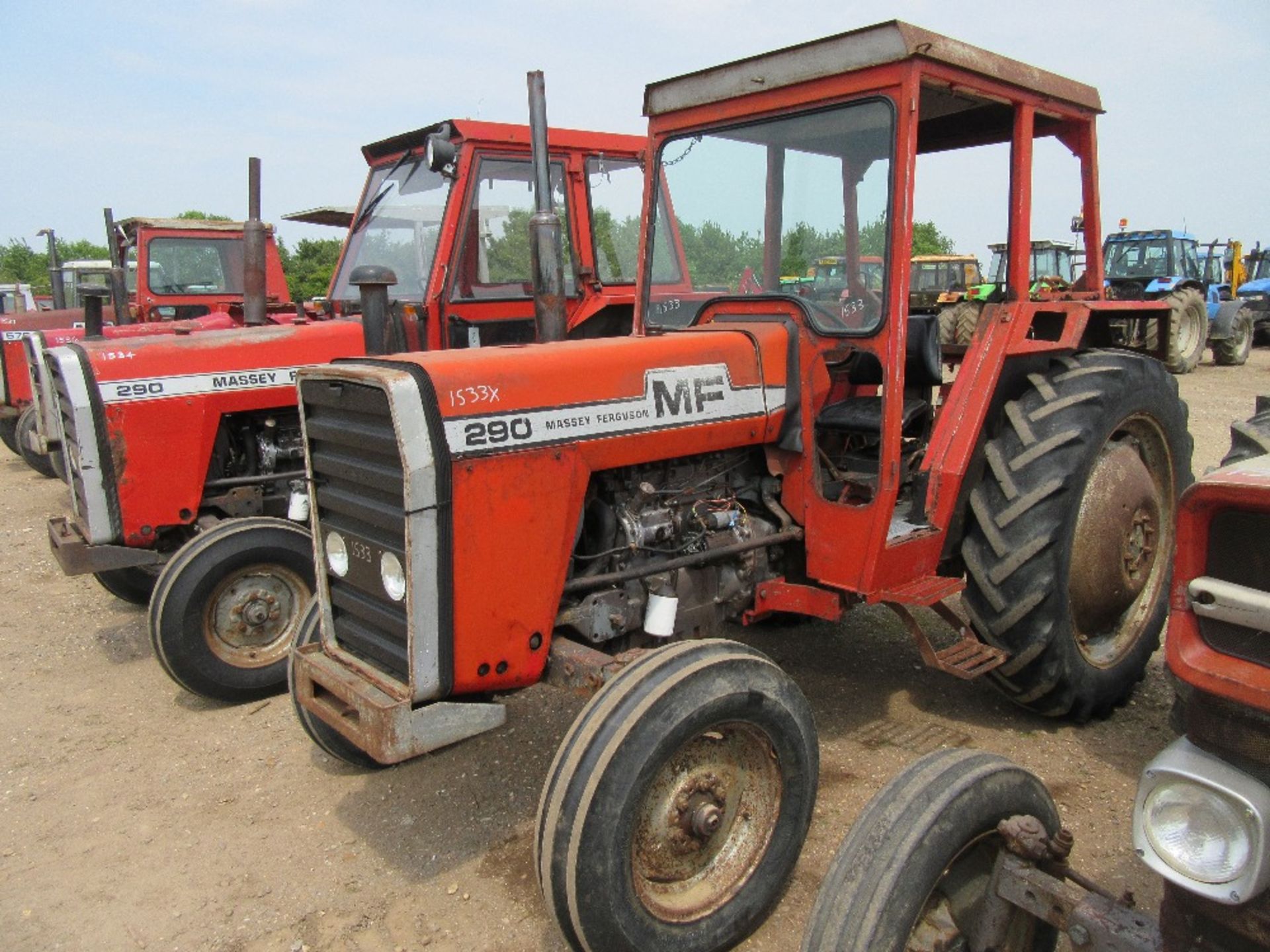 Massey Ferguson 290 Tractor